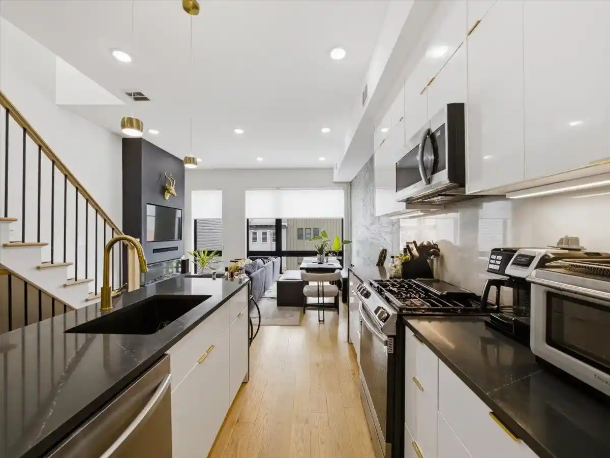 5th image of 666 Ocean Ave #2, Jersey City, NJ 07305 | MLS# 260010656