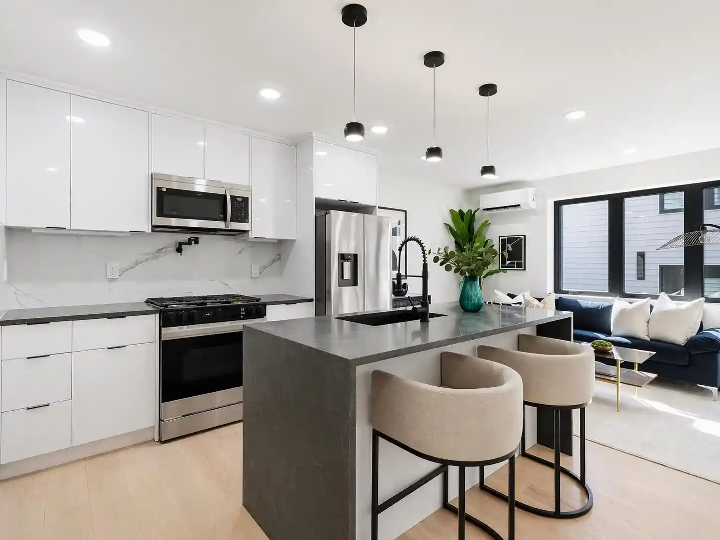 Homes for sale in Jersey City, NJ | 82 Pamrapo Ave #4A, Jersey City, NJ 07305 | MLS# 260010671