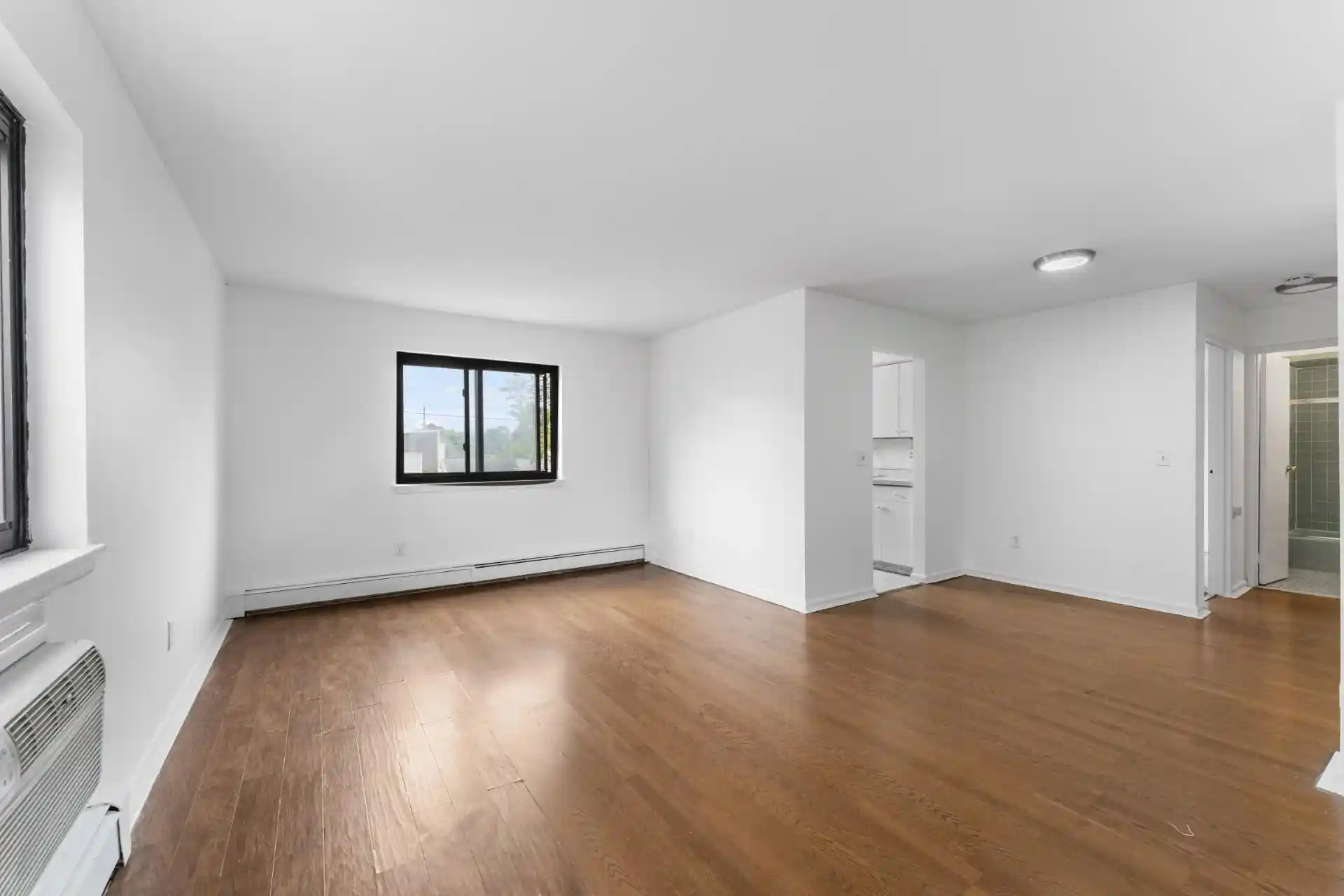 4th image of 7117 Park Ave, Jersey City, NJ 07047