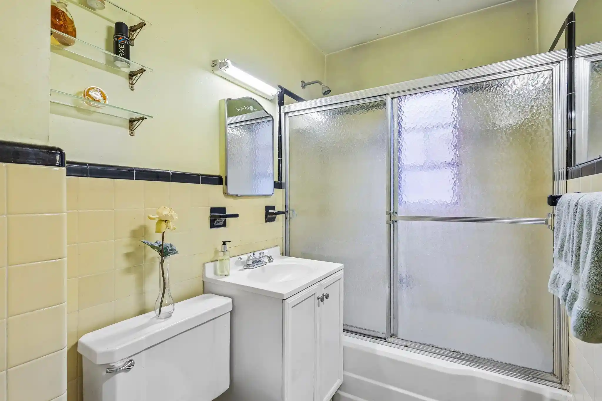 4th image of 261 Garfield Ave, Jersey City, NJ 07305 | MLS# 260010796