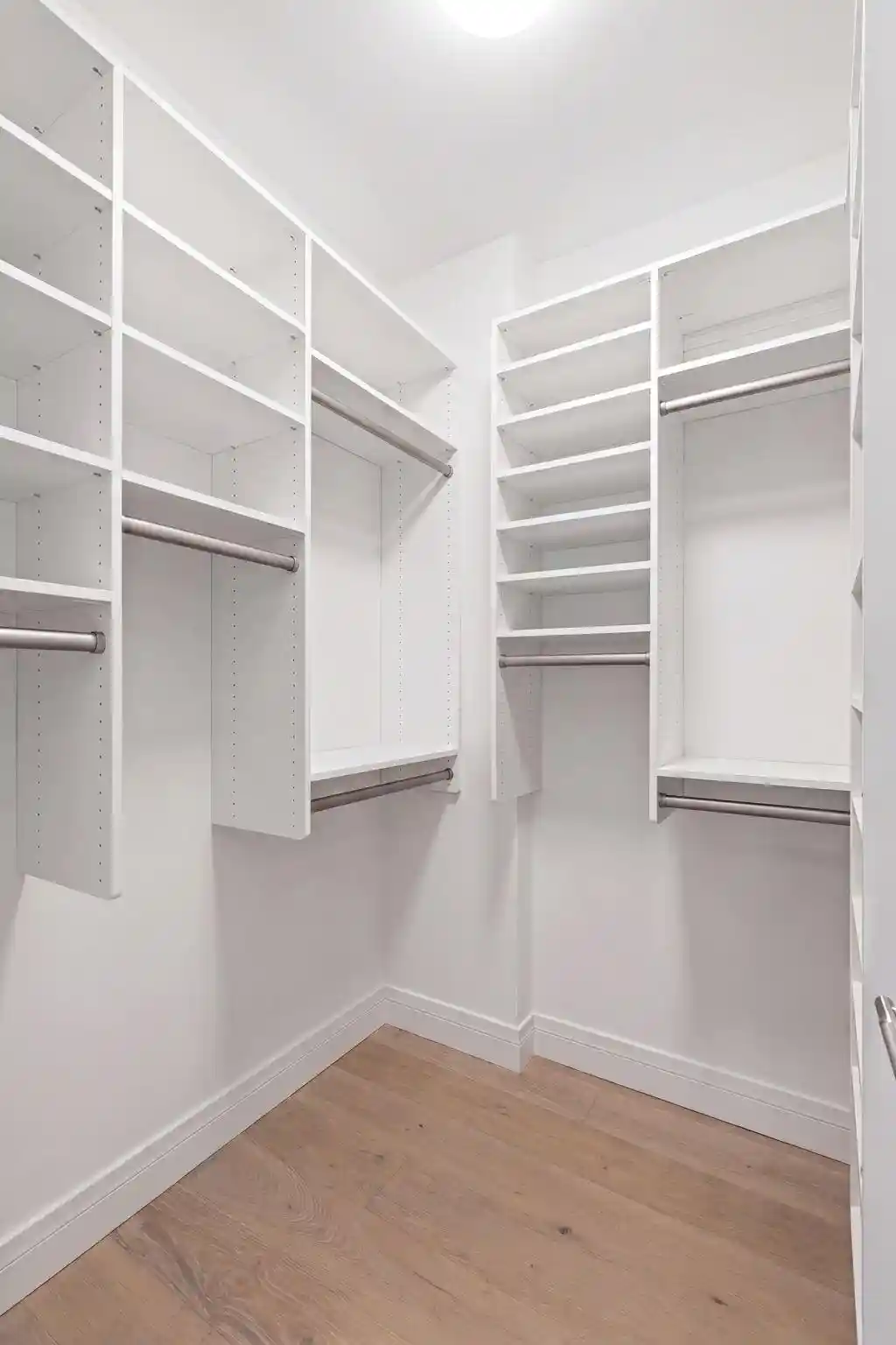 4th image of 731 Clinton St, Hoboken, NJ 07030