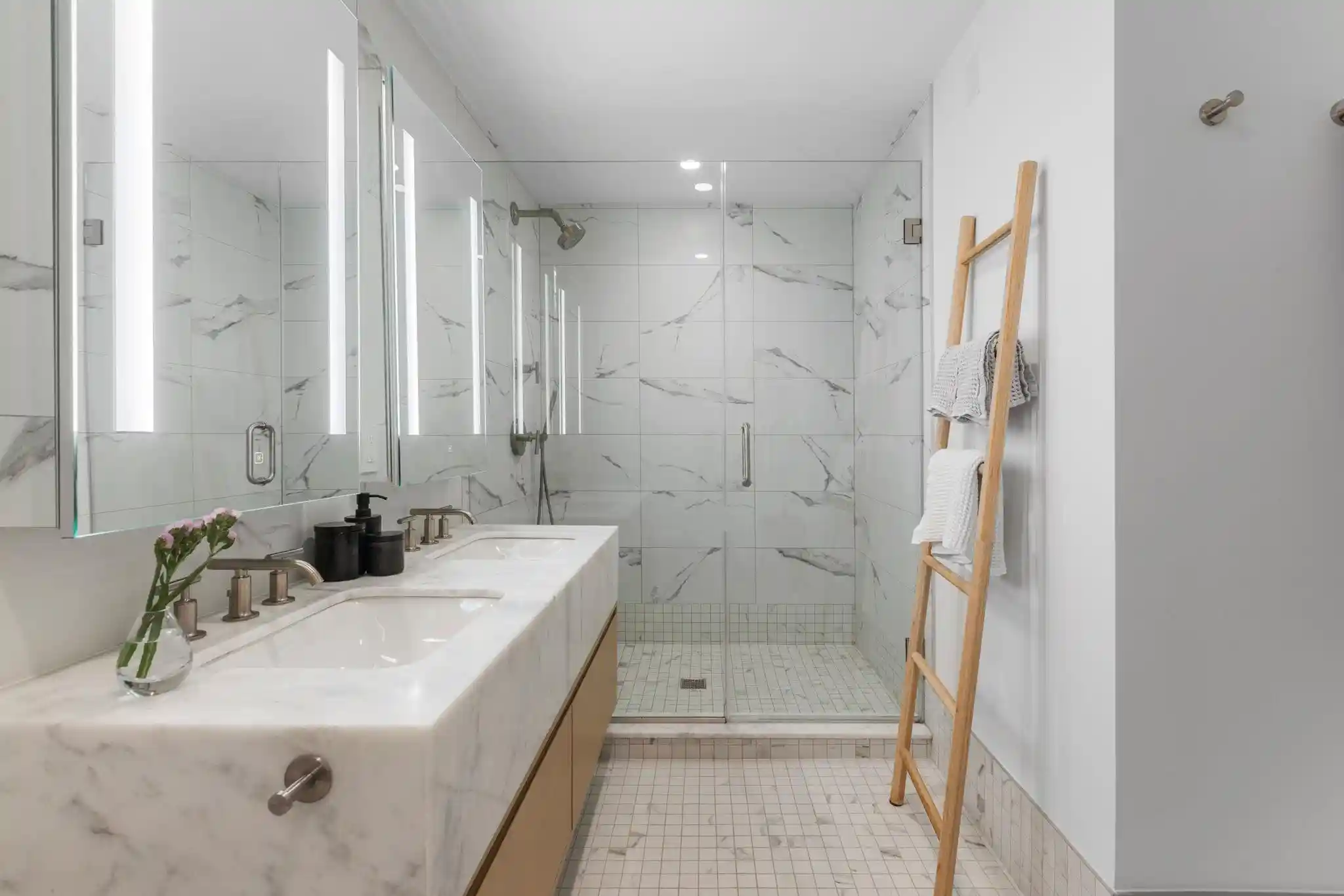 5th image of 731 Clinton St, Hoboken, NJ 07030