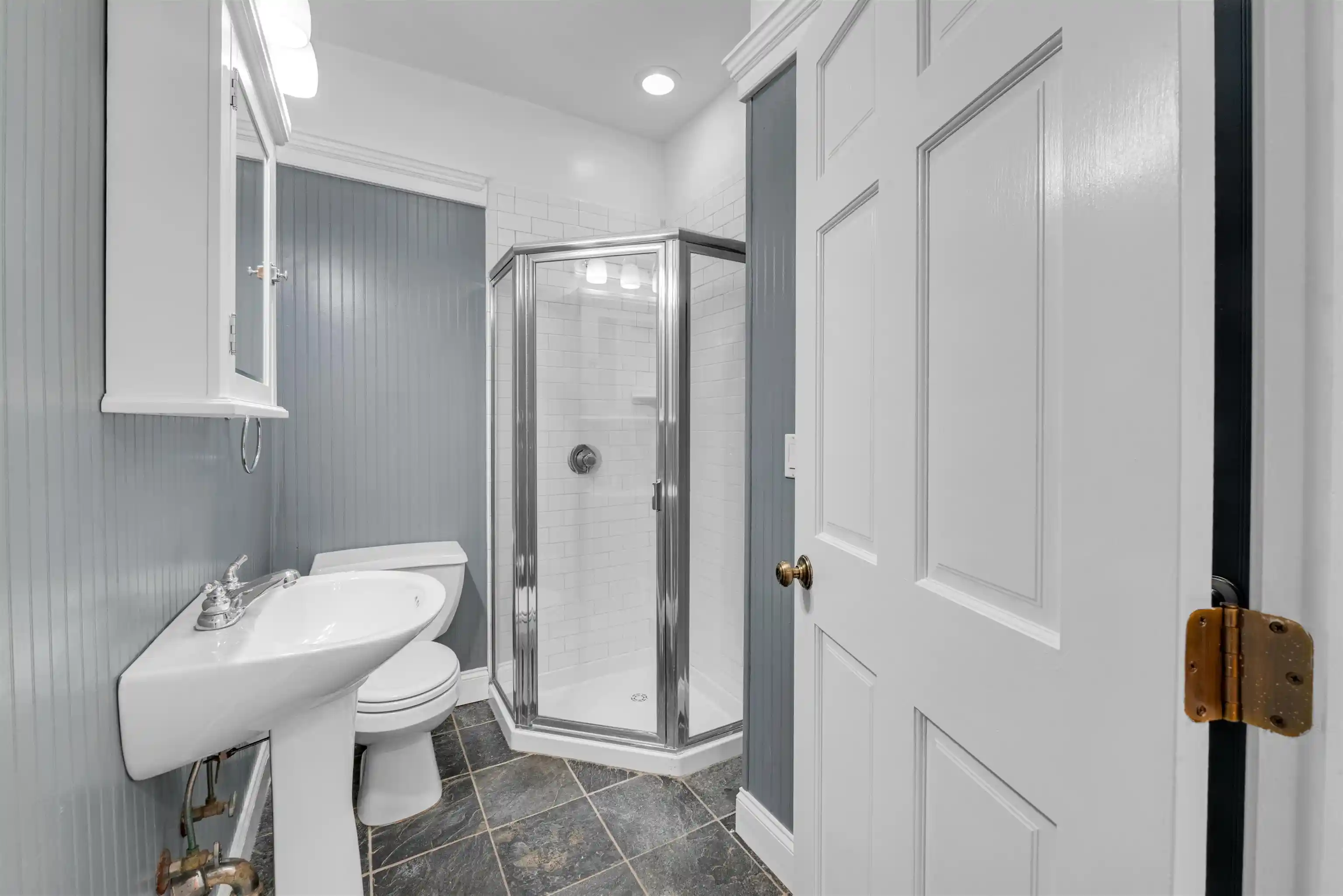 3rd image of 312 Monastery Pl, Union, NJ 07087