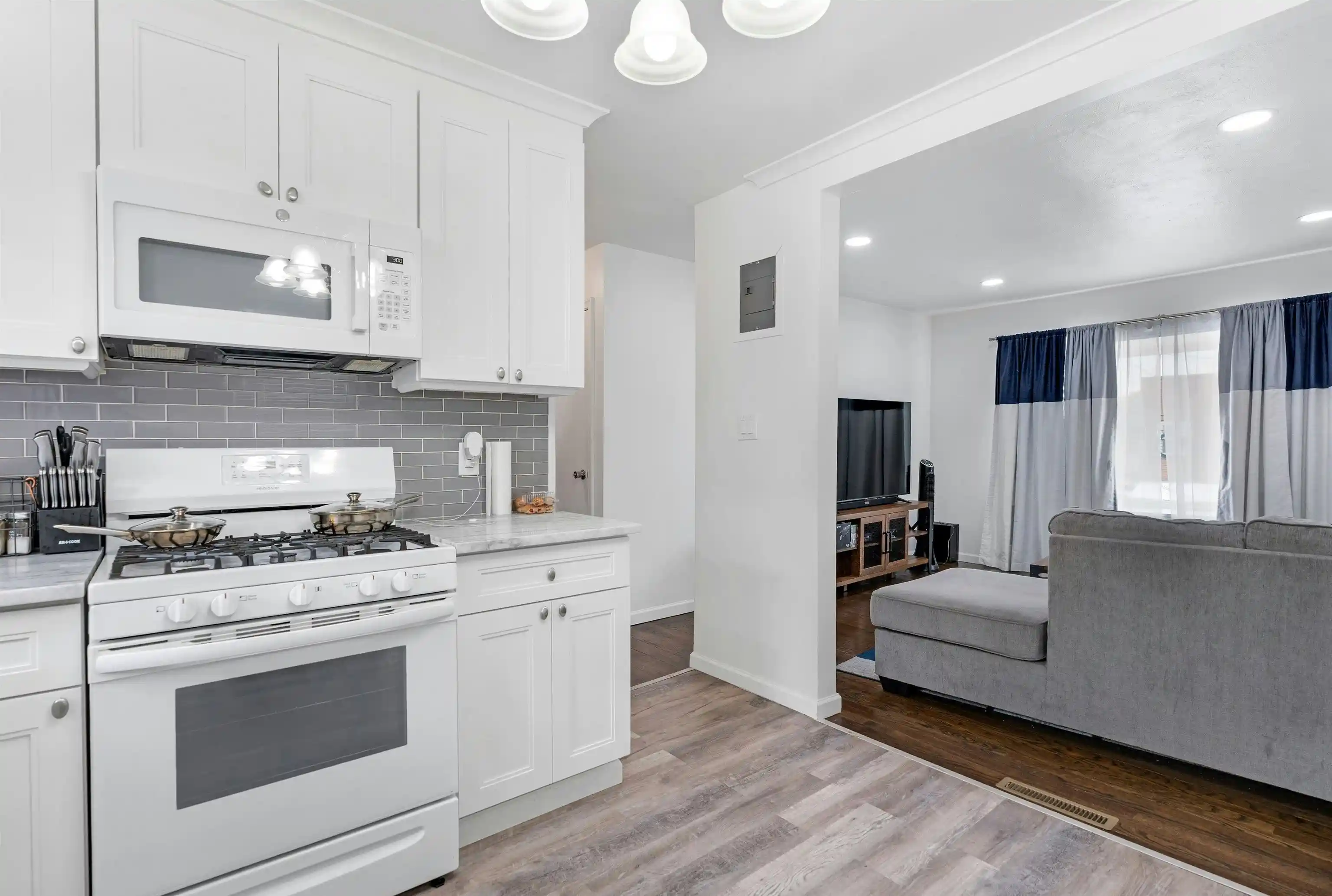 Homes for sale in Bayonne, NJ | 51 East 14th St, Bayonne, NJ 07002 | MLS# 260011046