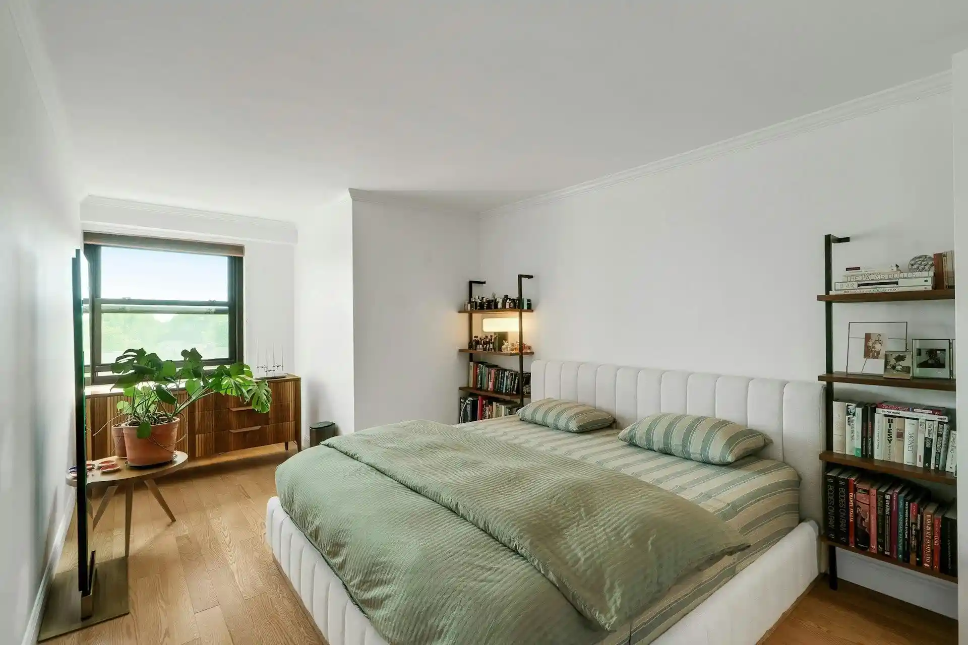 2nd image of 7855 Blvd East #5K, North Bergen, NJ 07047 | MLS# 260011065
