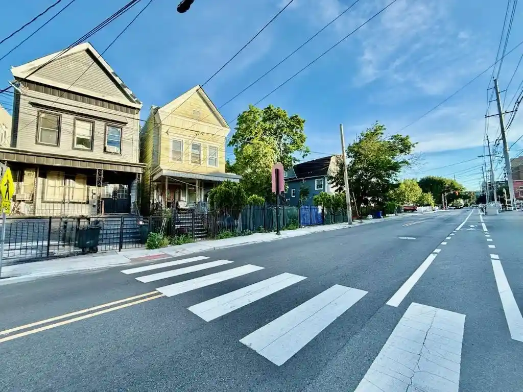 2nd image of 546 Garfield Ave, Jersey City, NJ 07304 | MLS# 260011132