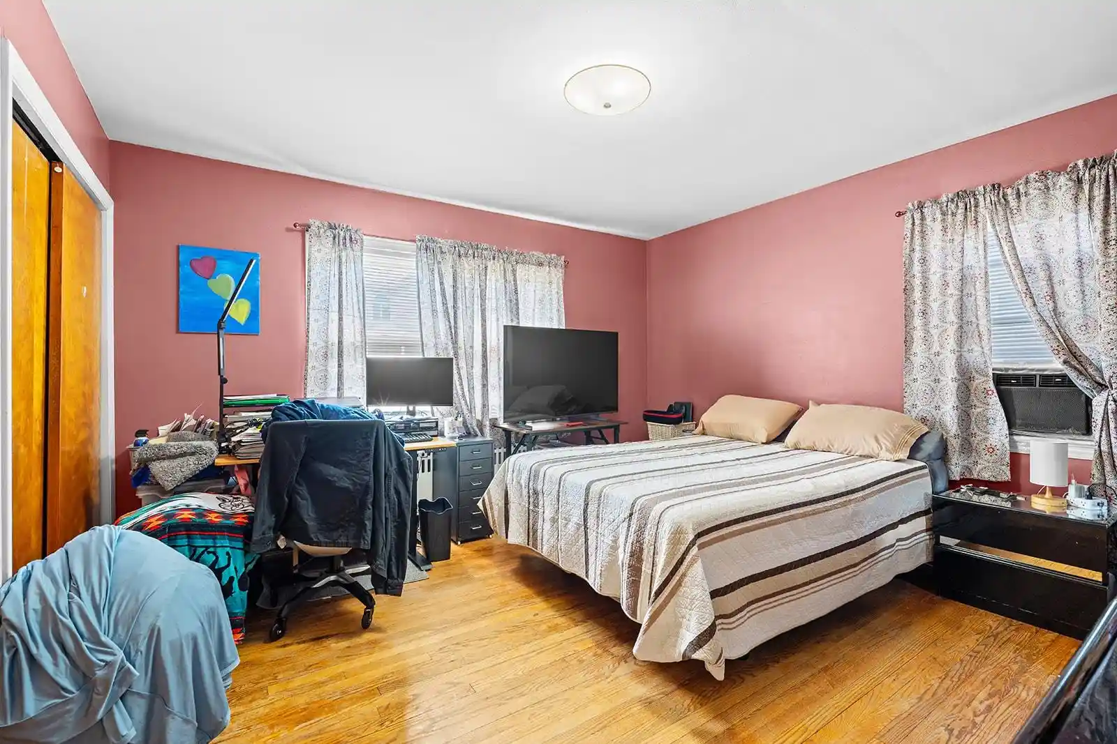 Homes for sale in North Arlington, NJ | 57 Devon St, North Arlington, NJ 07031 | MLS# 260011133