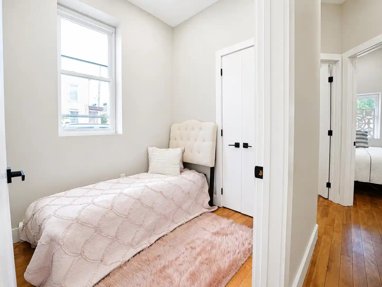 2nd image of 127 Van Horne St, Jersey City, NJ 07304
