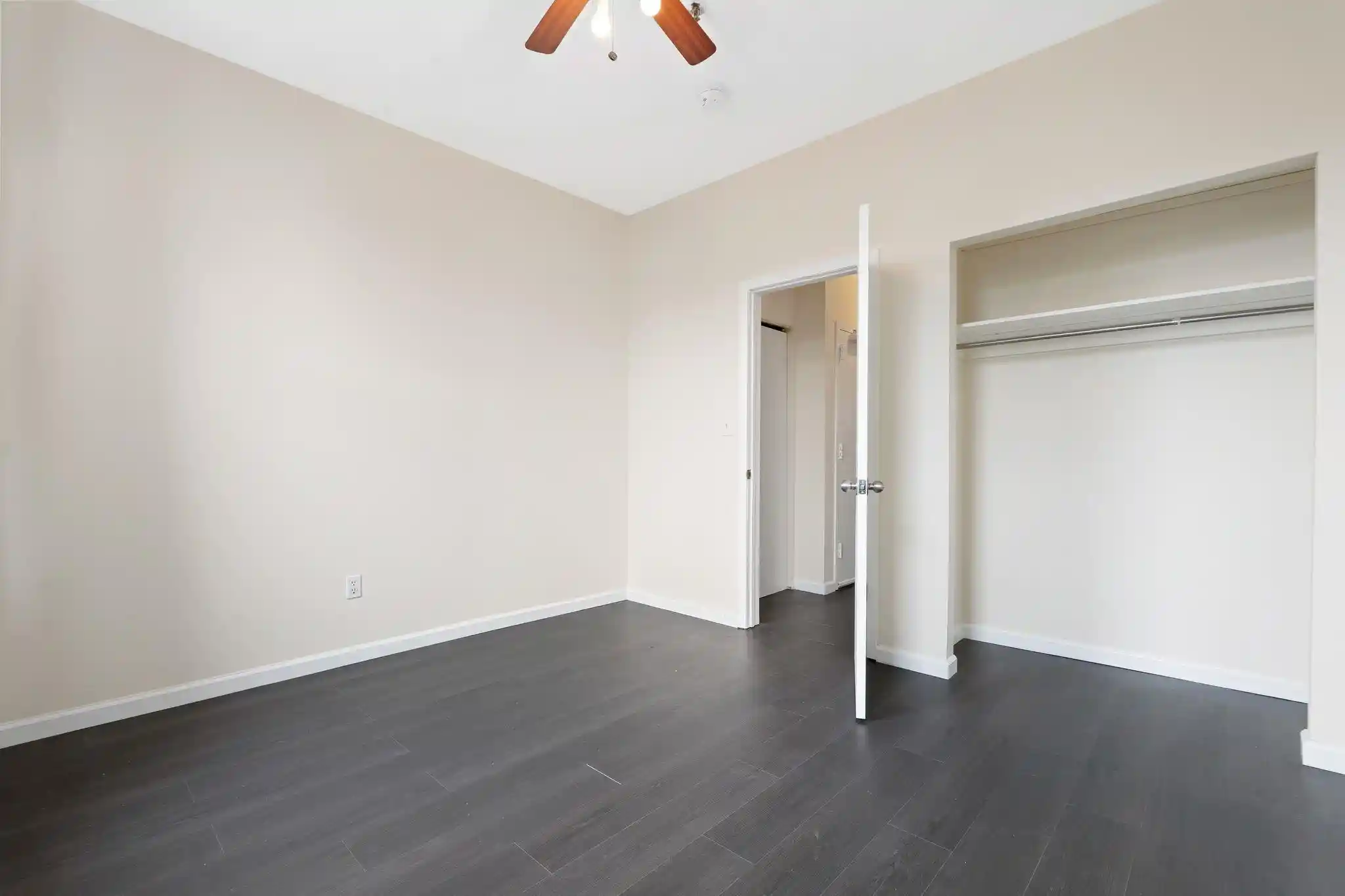 2nd image of 811 Park Ave, Hoboken, NJ 07030