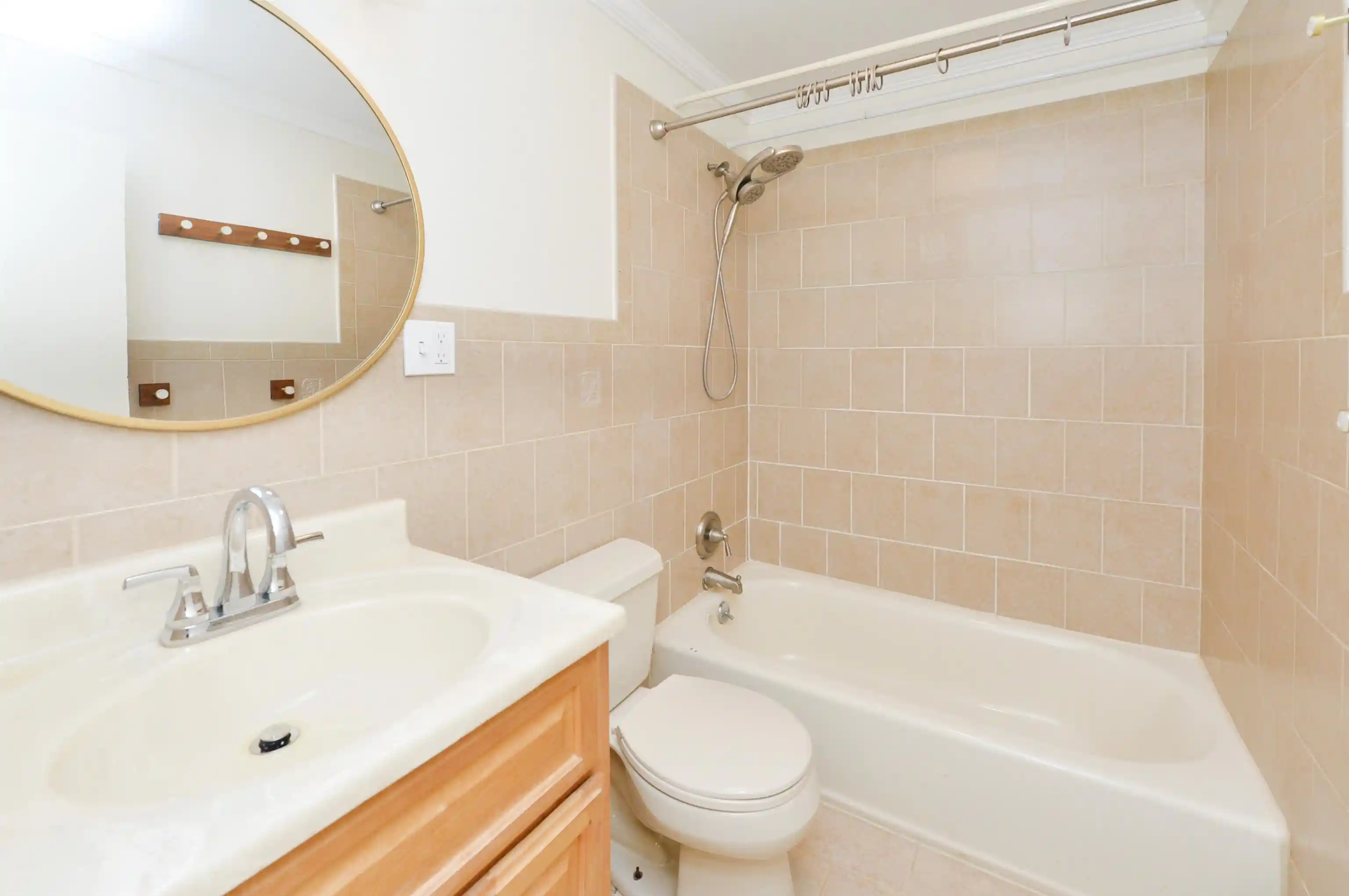 Homes for sale in Secaucus, NJ | 729 10th St #2F, Secaucus, NJ 07094 | MLS# 260011392