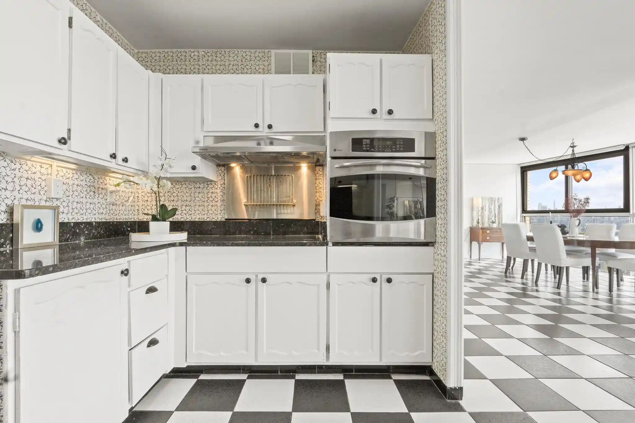 2nd image of 380 Mountain Rd #1112, Union City, NJ 07087 | MLS# 260011421