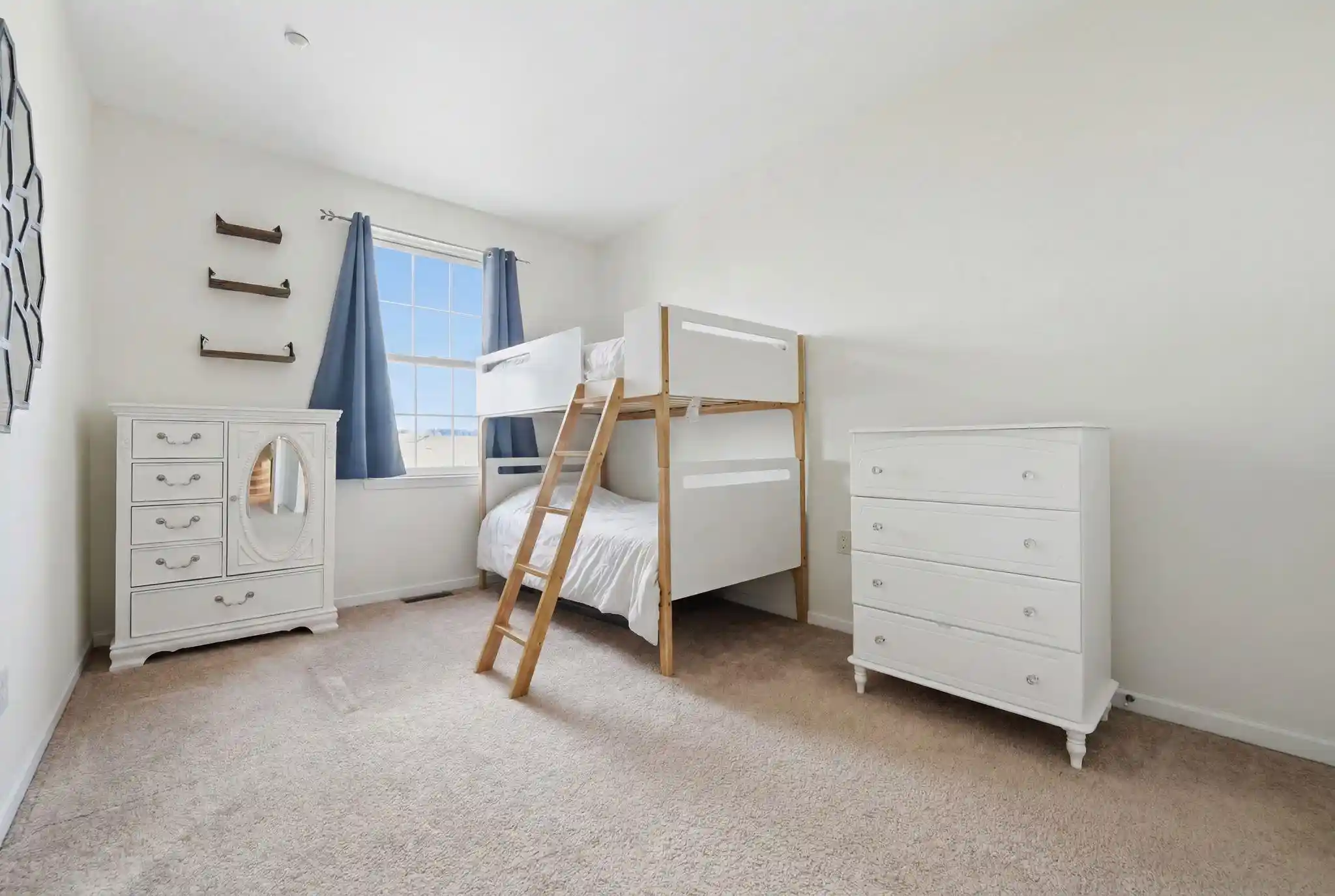 5th image of 1209 Smt Ave, Jersey City, NJ 07307