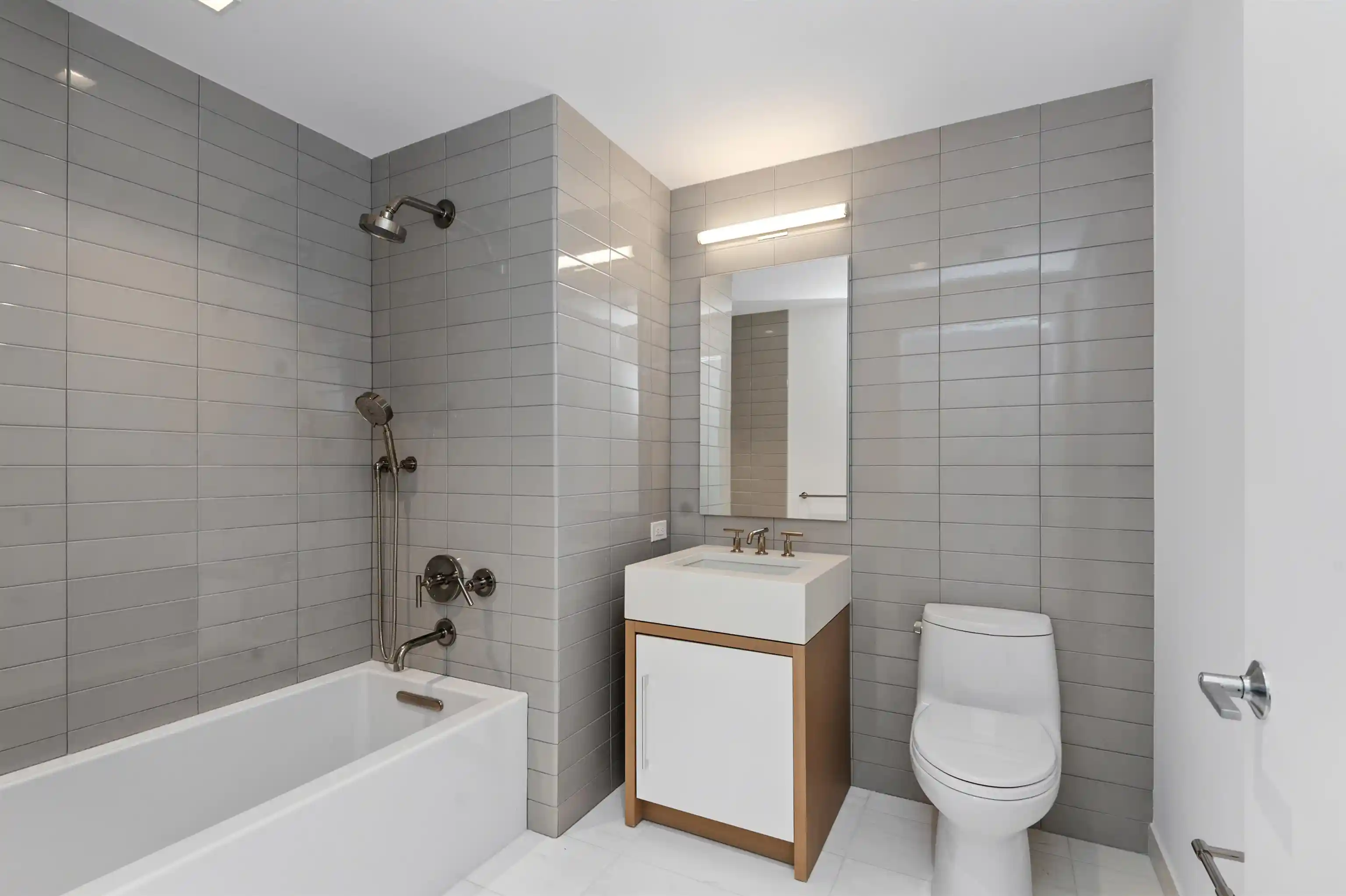 5th image of 75 Park Ln S, Jersey City, NJ 07310