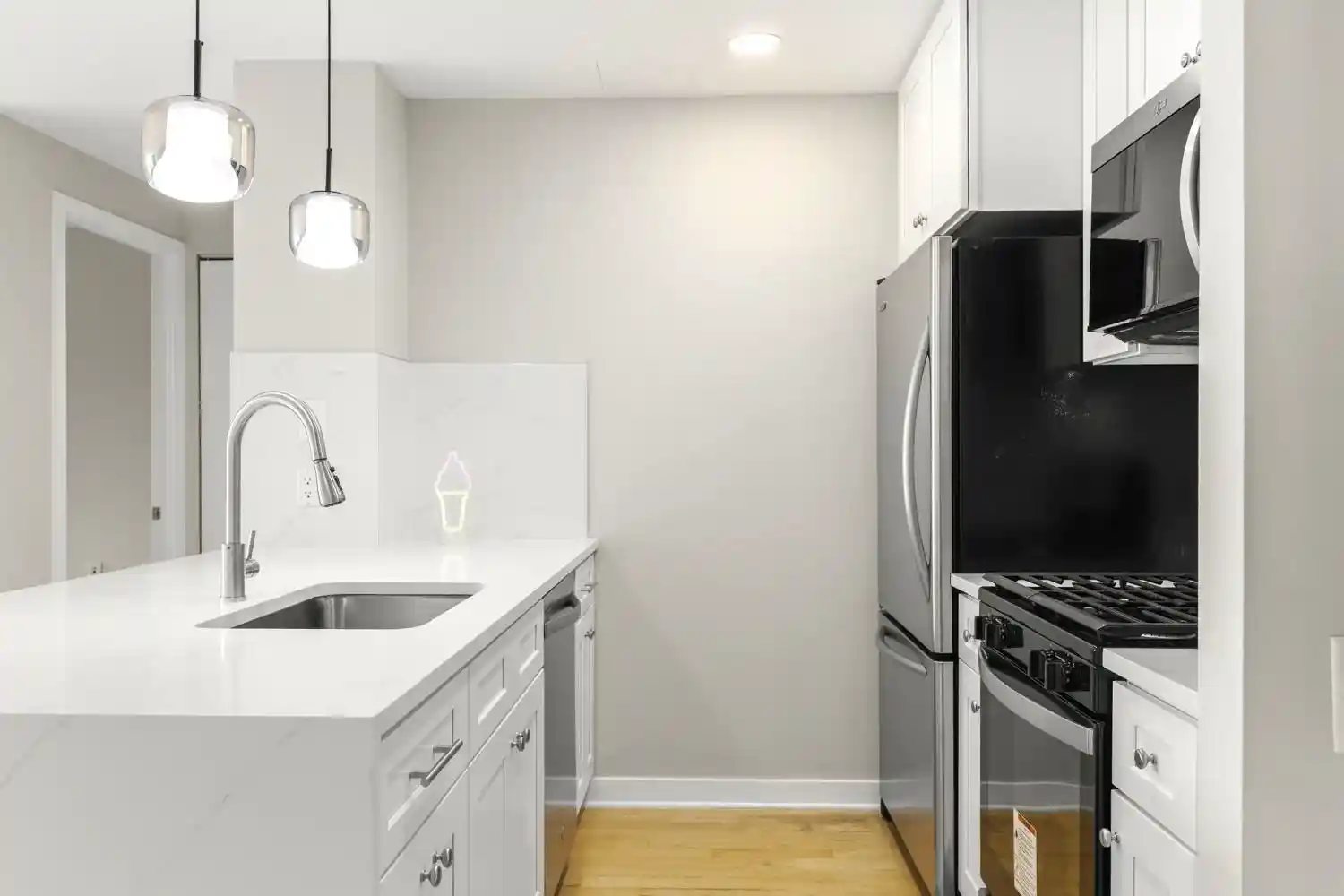 2nd image of 310 Hudson Park #310, Edgewater, NJ 07020 | MLS# 260011670