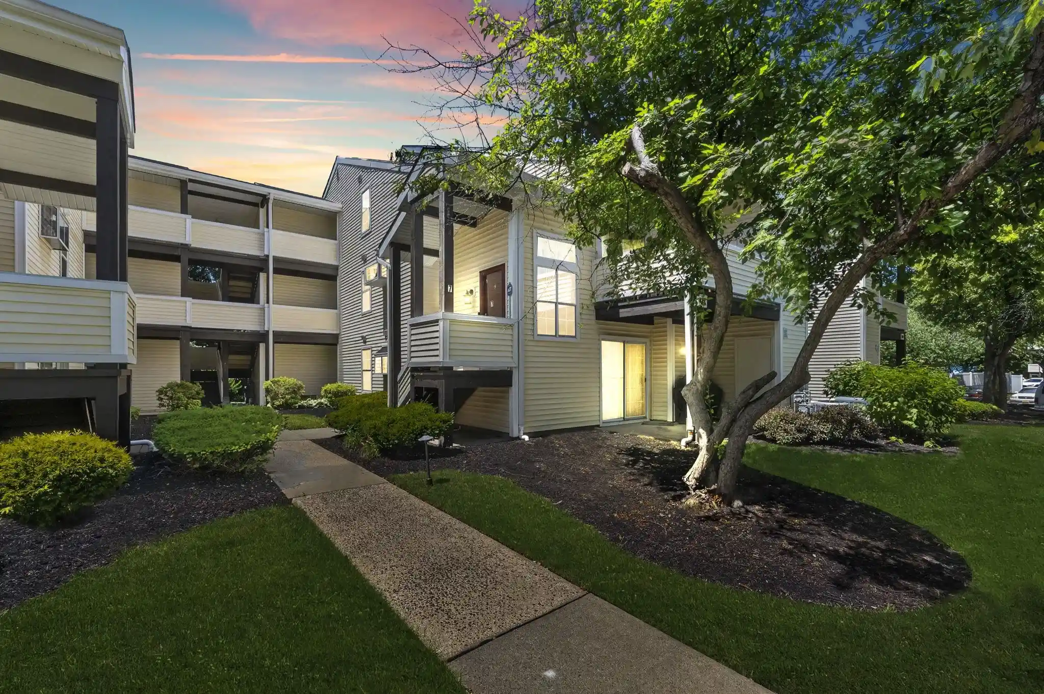 Homes for sale in Union Twp, NJ | 121 Country Club Dr #10, Union Twp, NJ 07083 | MLS# 260011754