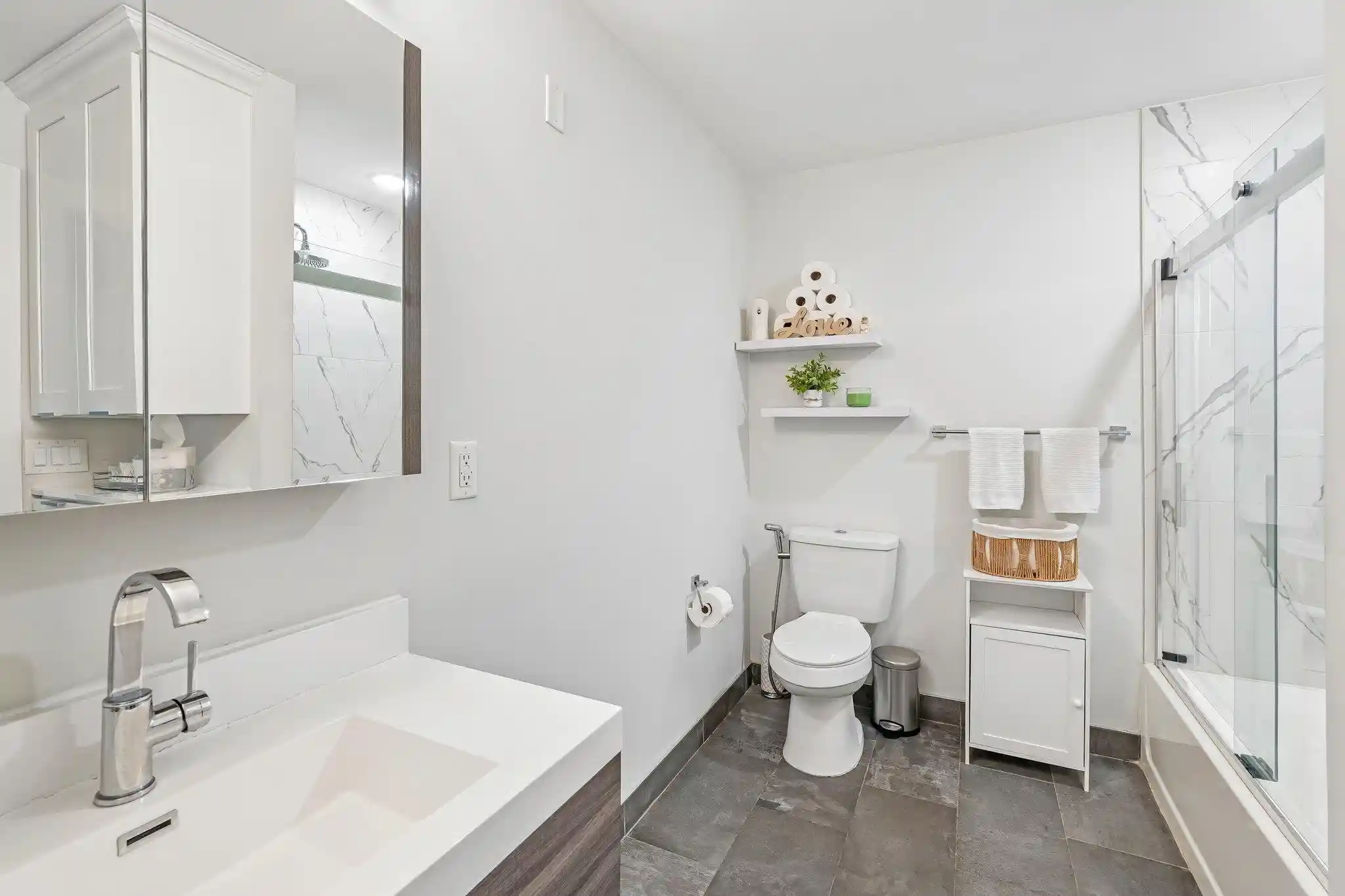 Homes for sale in Guttenberg, NJ | 62 69Th St, Guttenberg, NJ 07093