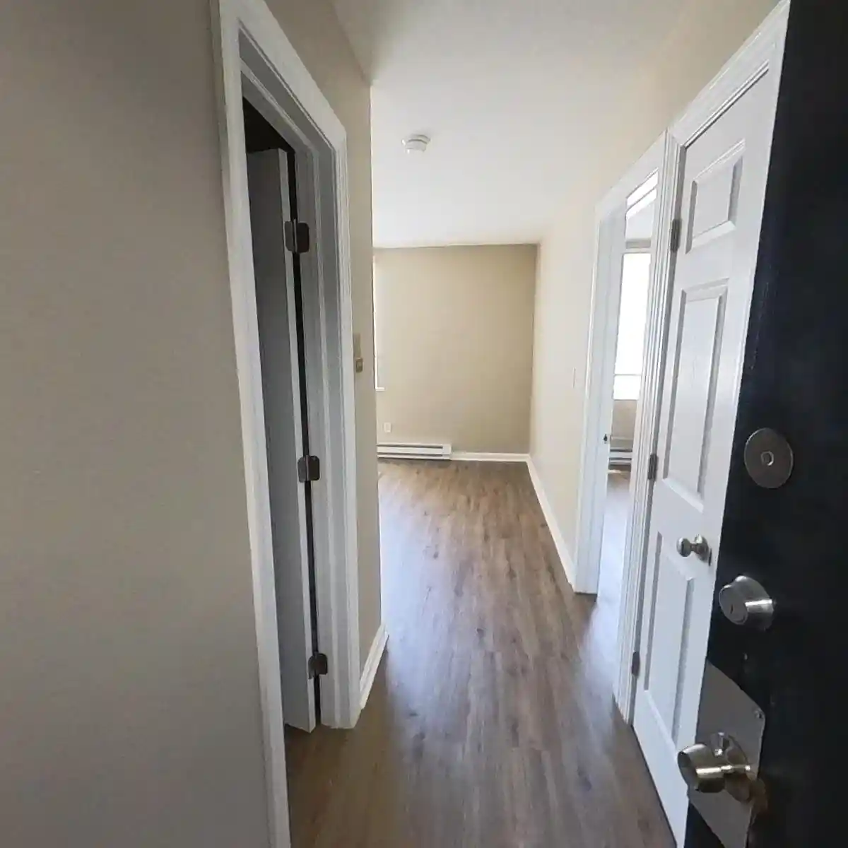 2nd image of 356 Palisade Ave #2E, Jersey City, NJ 07307 | MLS# 260011898