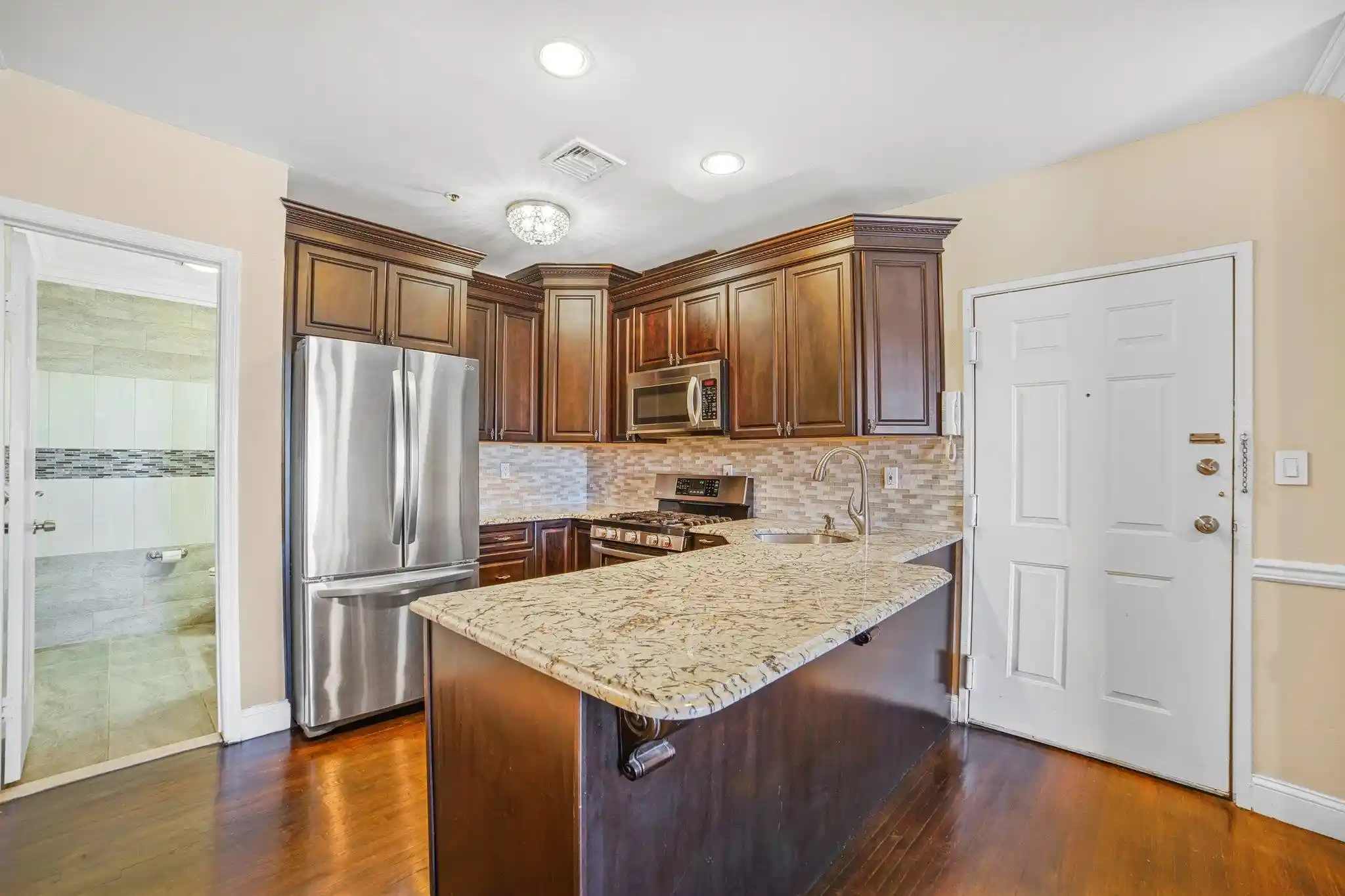 2nd image of 814 Willow Ave, Hoboken, NJ 07030