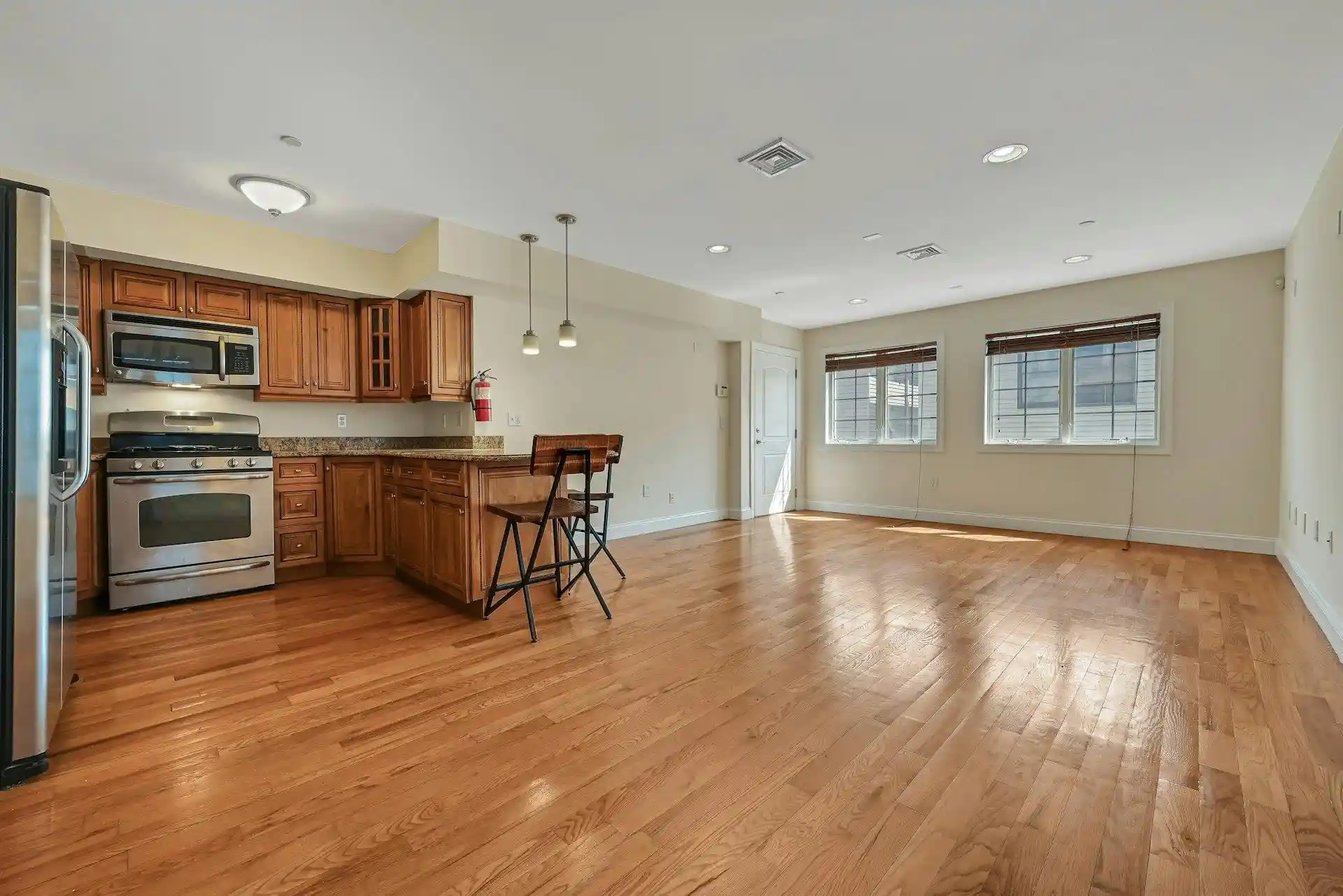 2nd image of 124 68Th St, West New York, NJ 07093