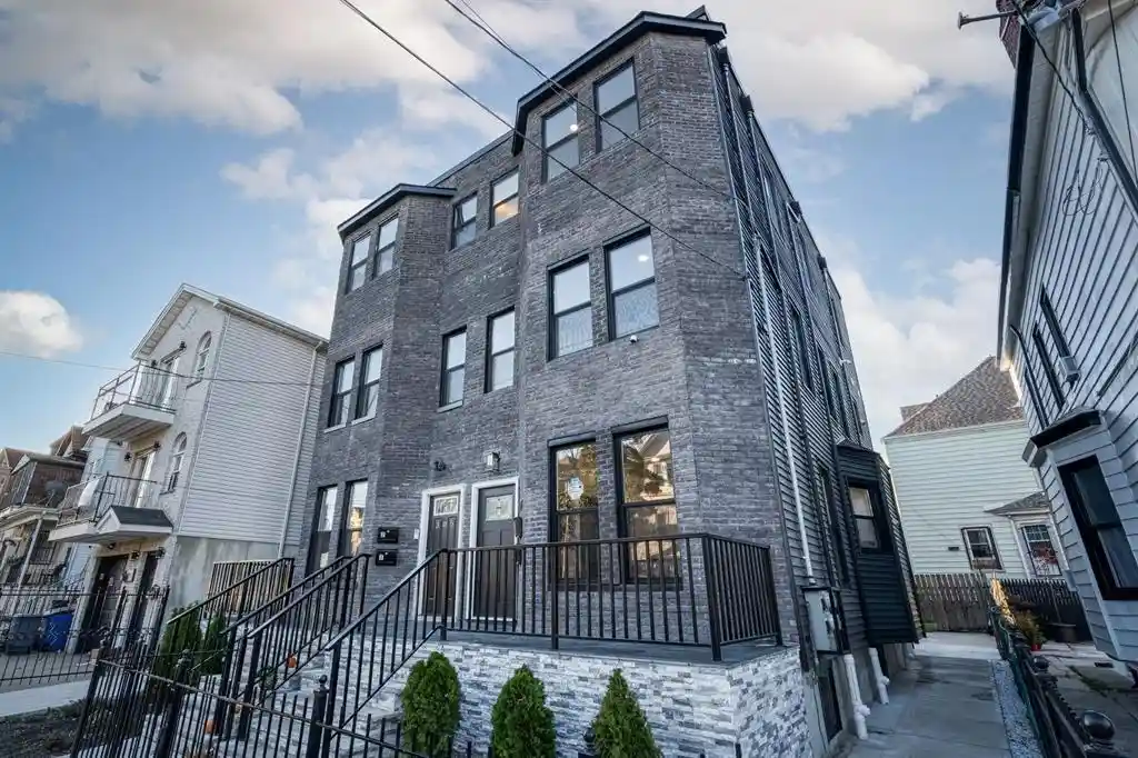 Photo 4 of House for sale at 307 Arlington Ave, Jersey City, NJ 07304 | MLS# 260011950 | Listing updated on 2026-06-18