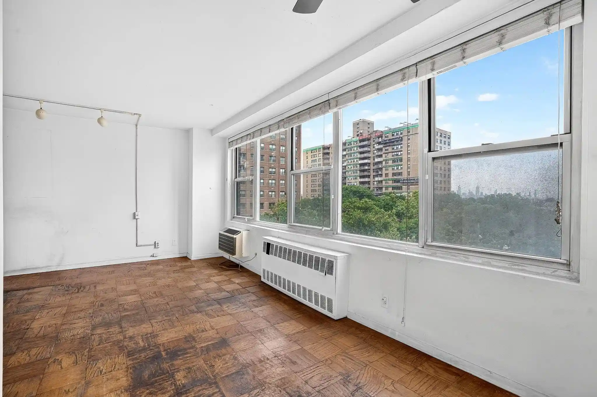 2nd image of 10 Huron Ave #7S, Jersey City, NJ 07306 | MLS# 260012036