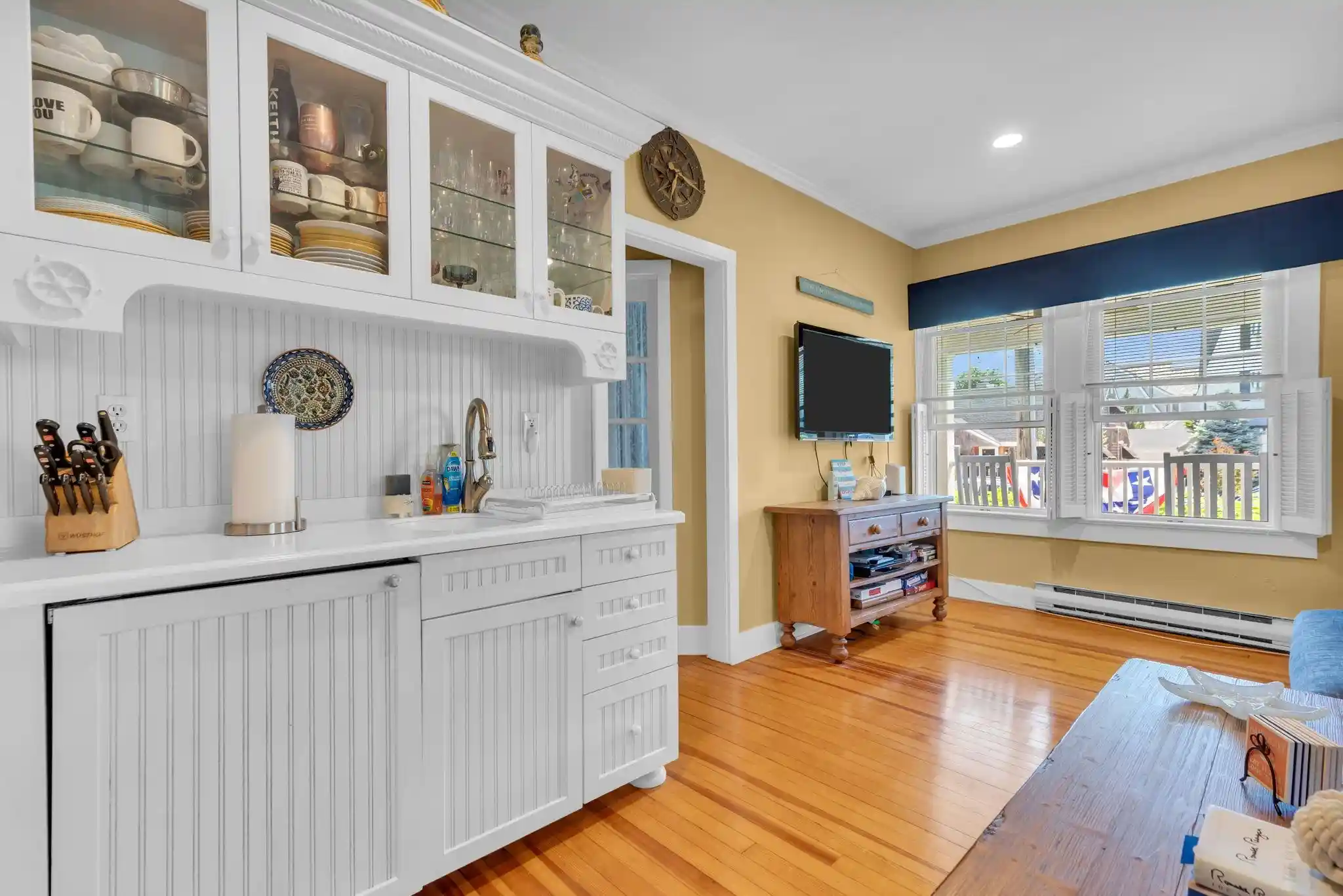 2nd image of 680 Main Ave, Bay Head, NJ 08742