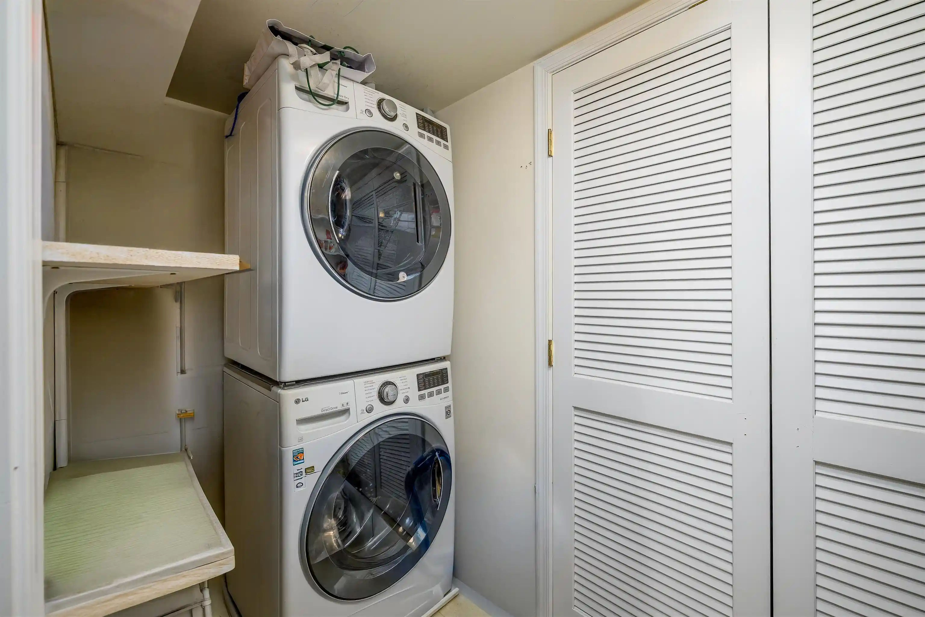 Listing Photo 4 - Condo for sale in building located at 1331 Grand St, Hoboken, NJ 07030 - Unit #606