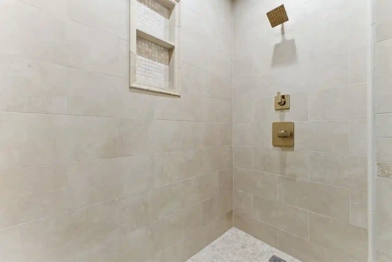 Photo 3 of Sale Pending at 821 18th Street, Union City, NJ 07087 | MLS# 260012330 | Listing updated on 2026-09-01