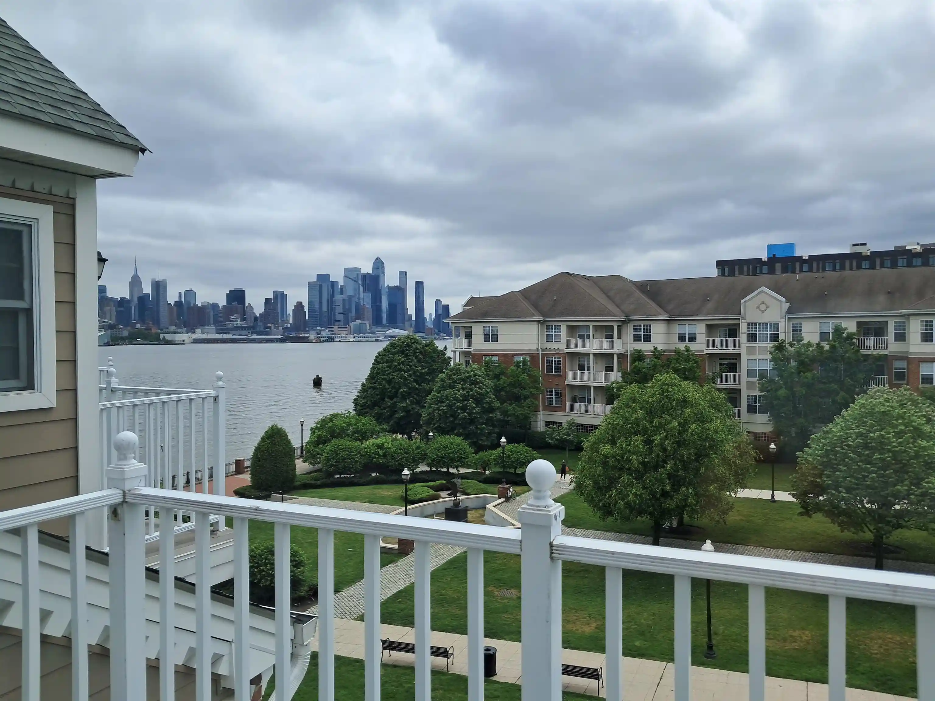 4th image of 411 Newburgh Ct #411, West New York, NJ 07093 | MLS# 260012383
