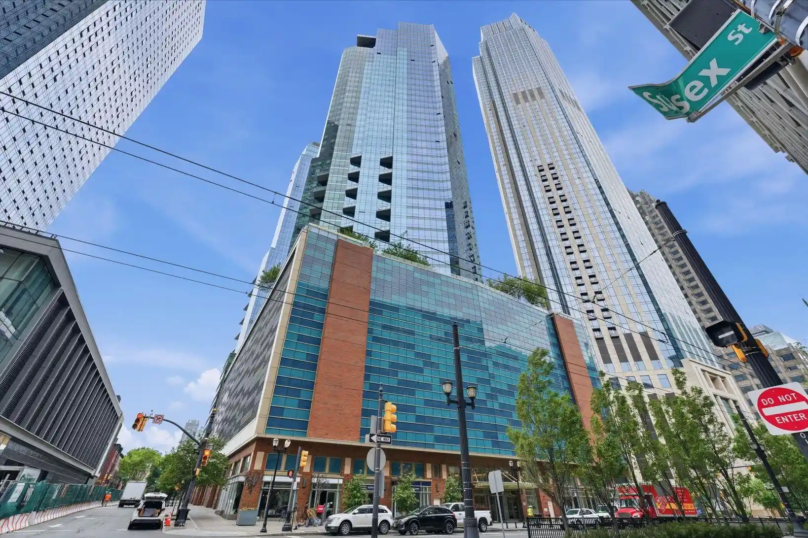Photo 1 of Sale Pending at 77 Hudson St #1811, Jersey City, NJ 07302 | MLS# 260012414 | Listing updated on 2026-08-17