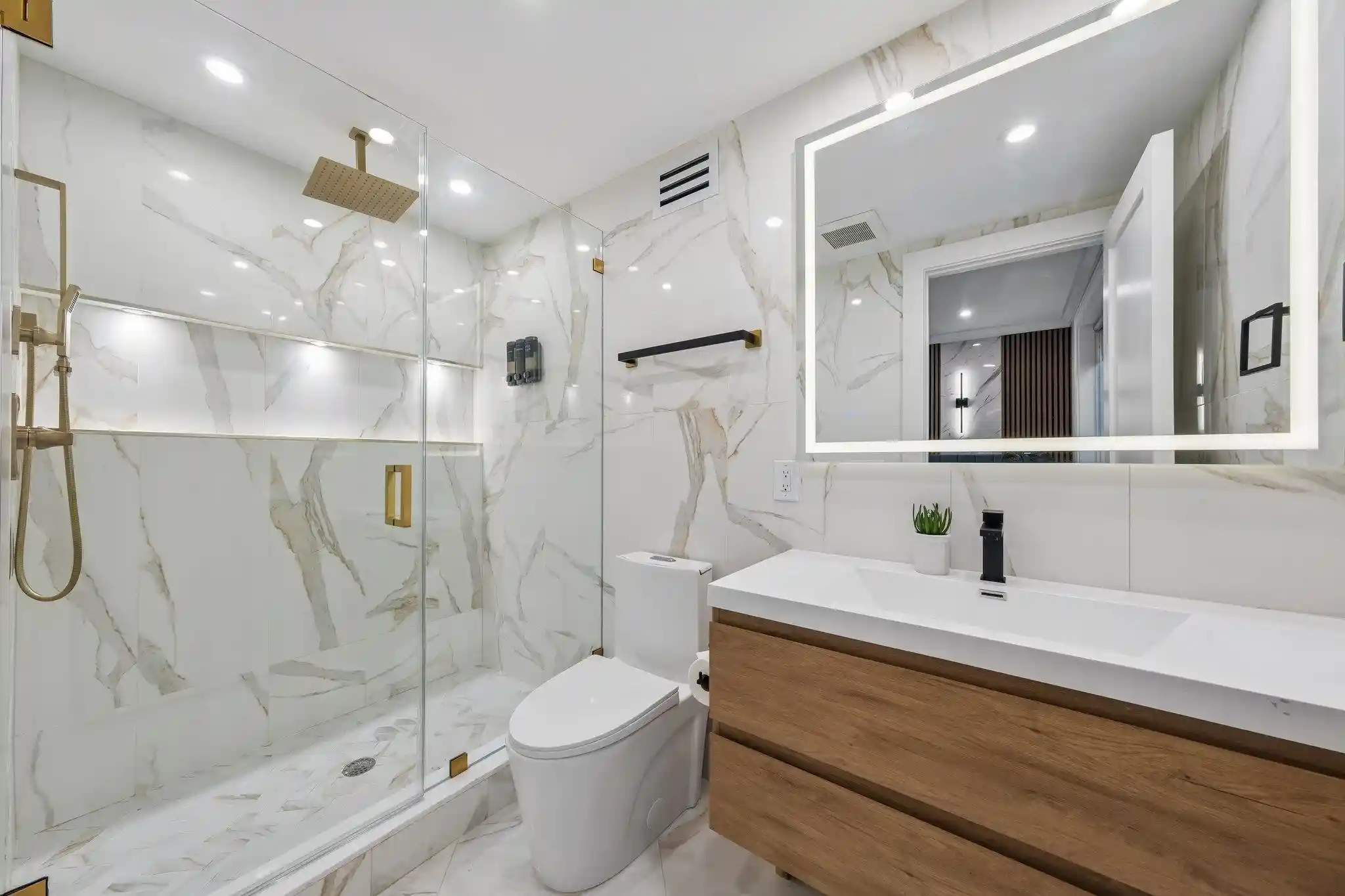 Listing Photo 3 - Condo for sale in building located at 183 Zabriskie St, Jersey City, NJ 07307 - Unit #1