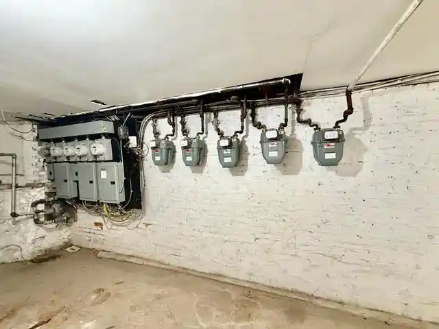 2nd image of 68 Rose Ave, Jersey City, NJ 07305