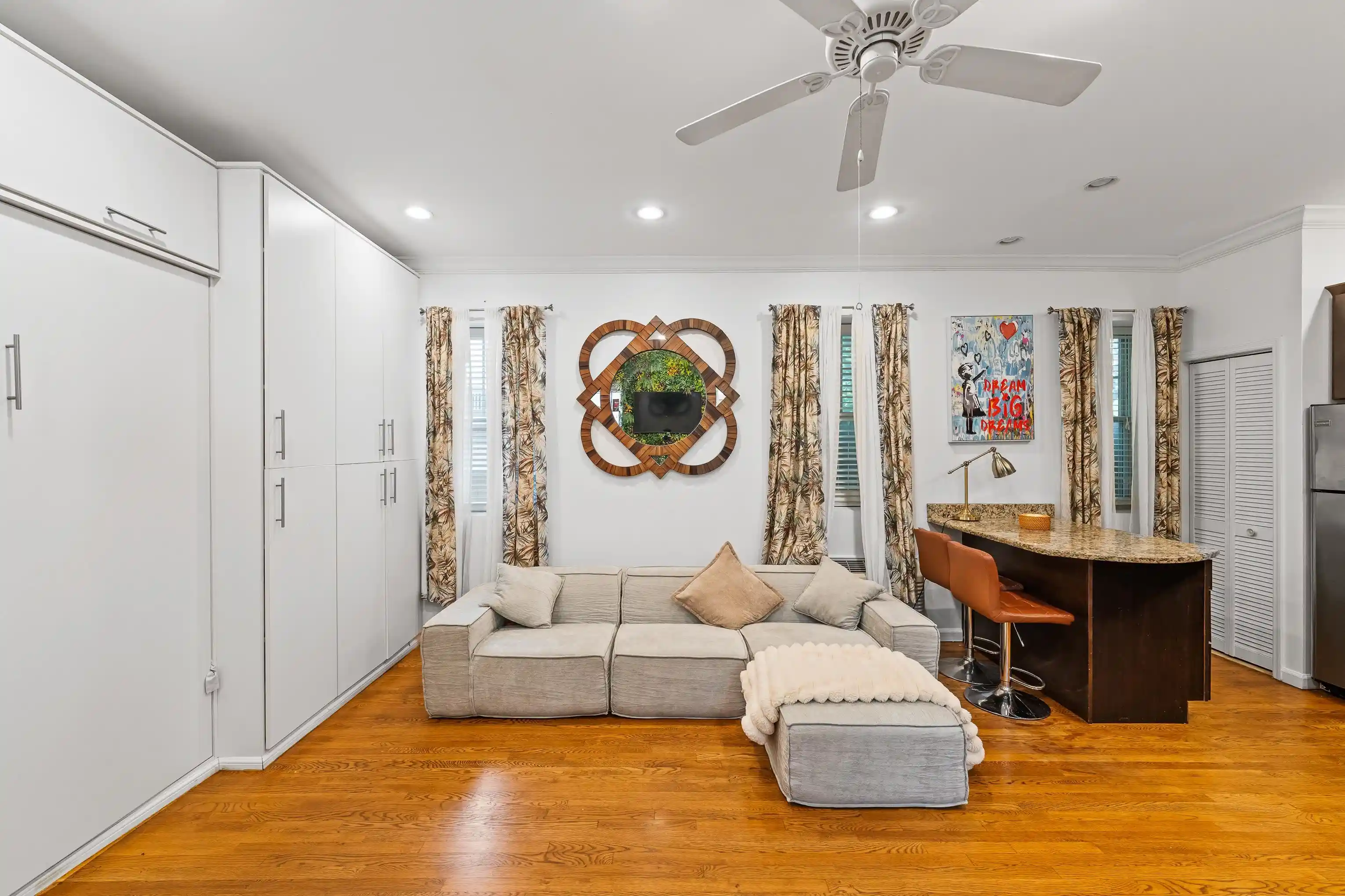 3rd image of 316 7Th St, Jersey City, NJ 07302