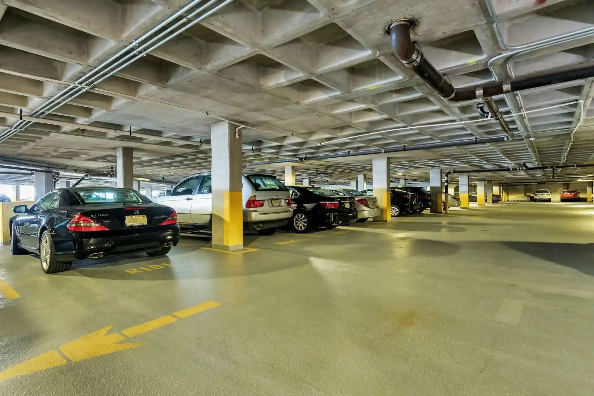 Photo 2 of Condo for sale at 1033 Harmon Cvs Tower, Secaucus, NJ 07094 | MLS# 260012622 | Listing updated on 2026-09-09