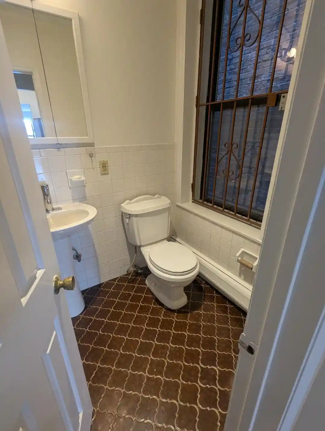 Photo 3 of Sale Pending at 963 Boulevard E #2-3, Weehawken, NJ 07086 | MLS# 260012664 | Listing updated on 2026-09-15