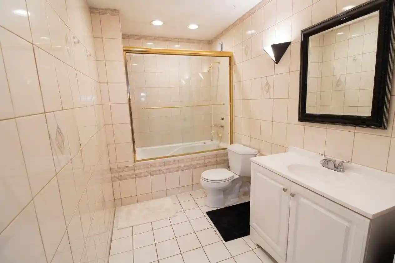 Photo 4 of Condo for sale at 108 Harmon Cvs Tower, Secaucus, NJ 07094 | MLS# 260012777 | Listing updated on 2026-08-31