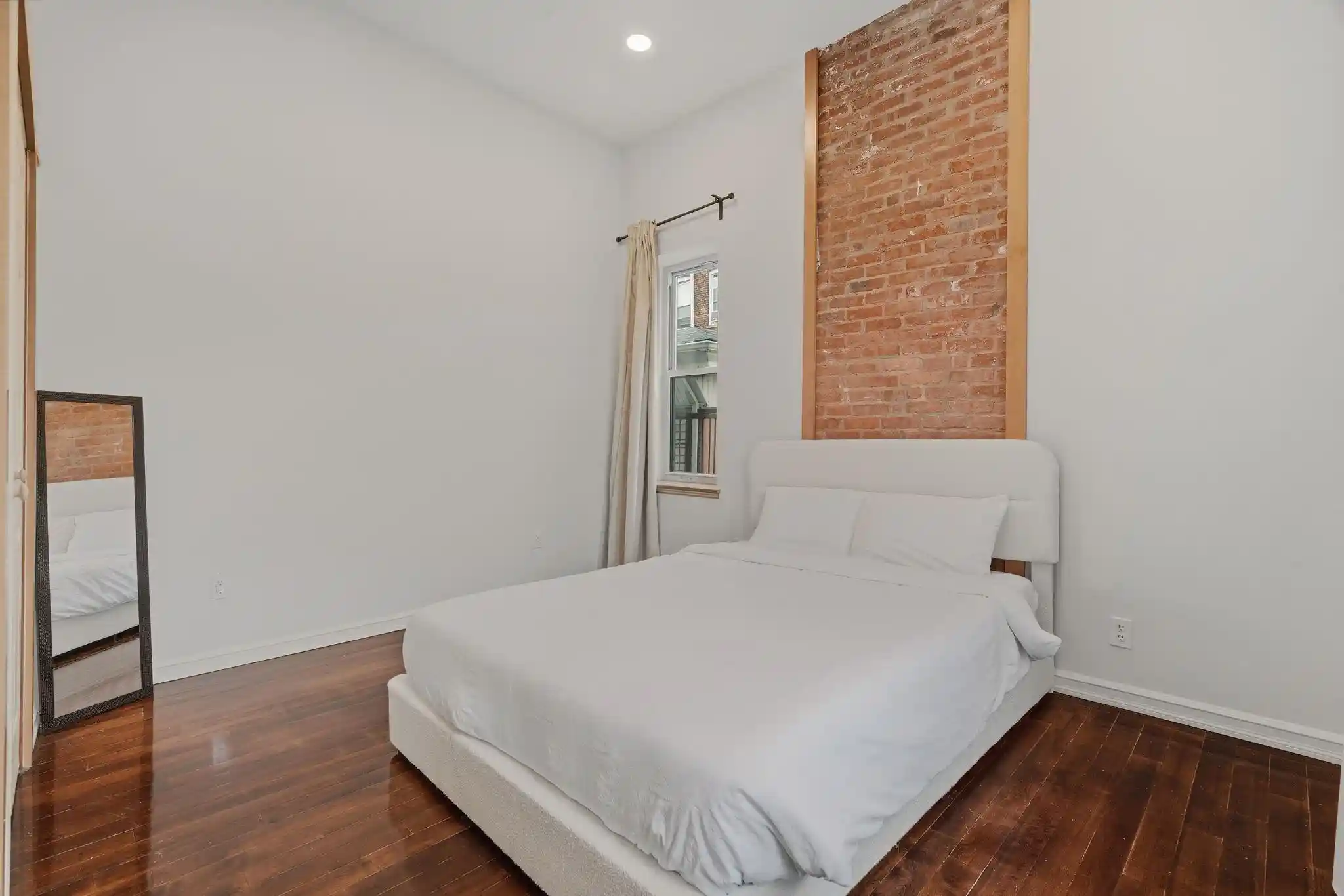 2nd image of 25 High St, Jersey City, NJ 07052