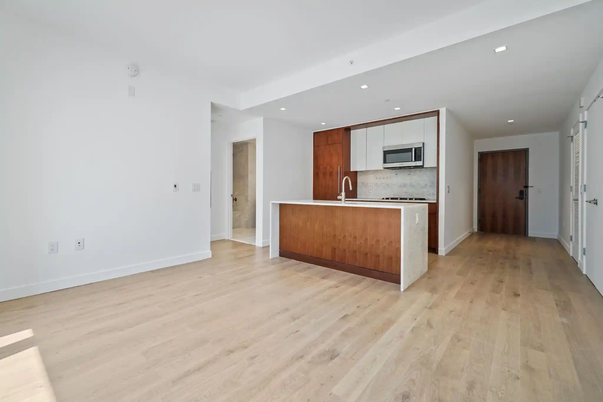 Homes for sale in Jersey City, NJ | 75 Park Lane South #811, Jersey City, NJ 07310 | MLS# 260012867
