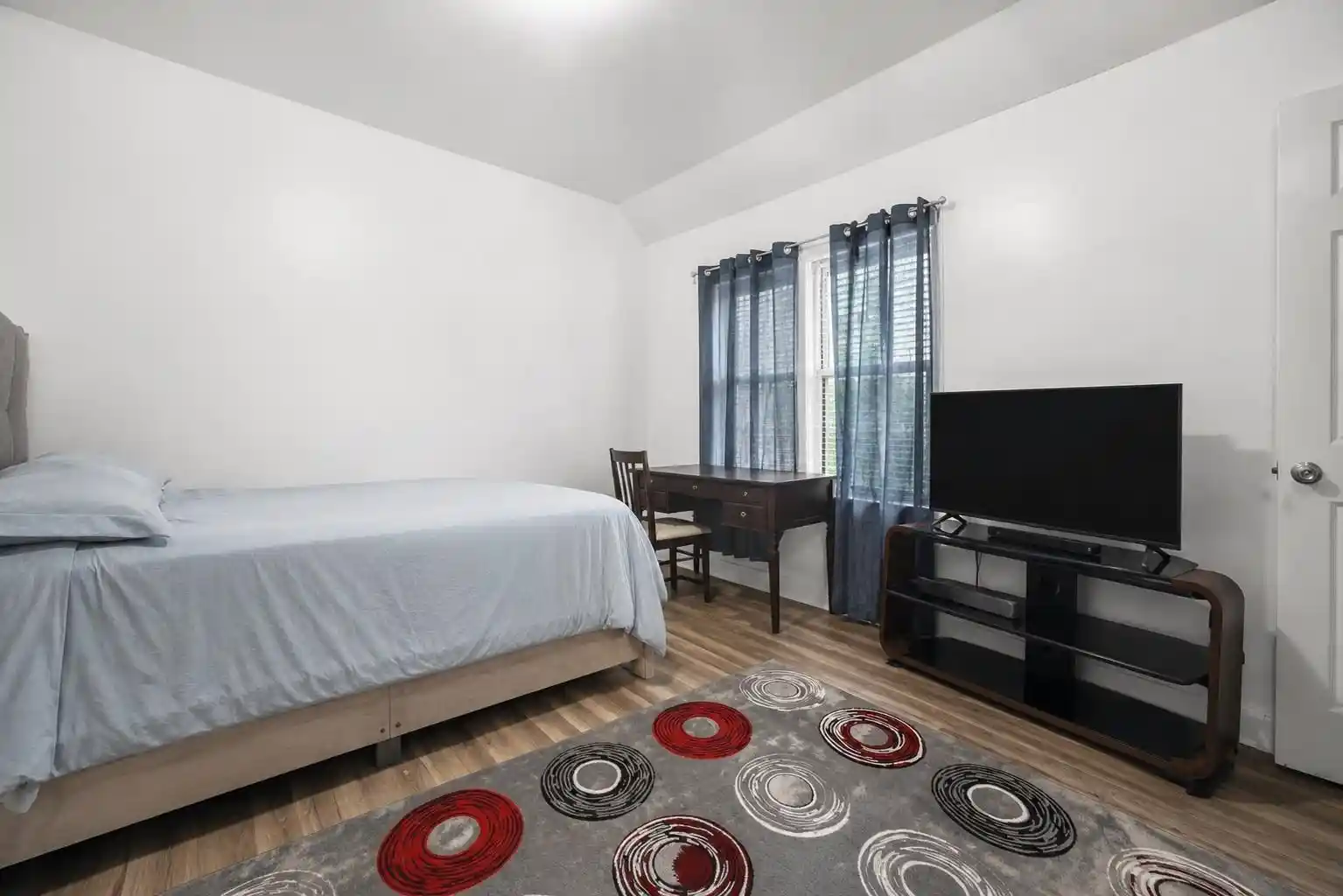 Homes for sale in Newark, NJ | 196 South 6th St, Newark, NJ 07103 | MLS# 260012891
