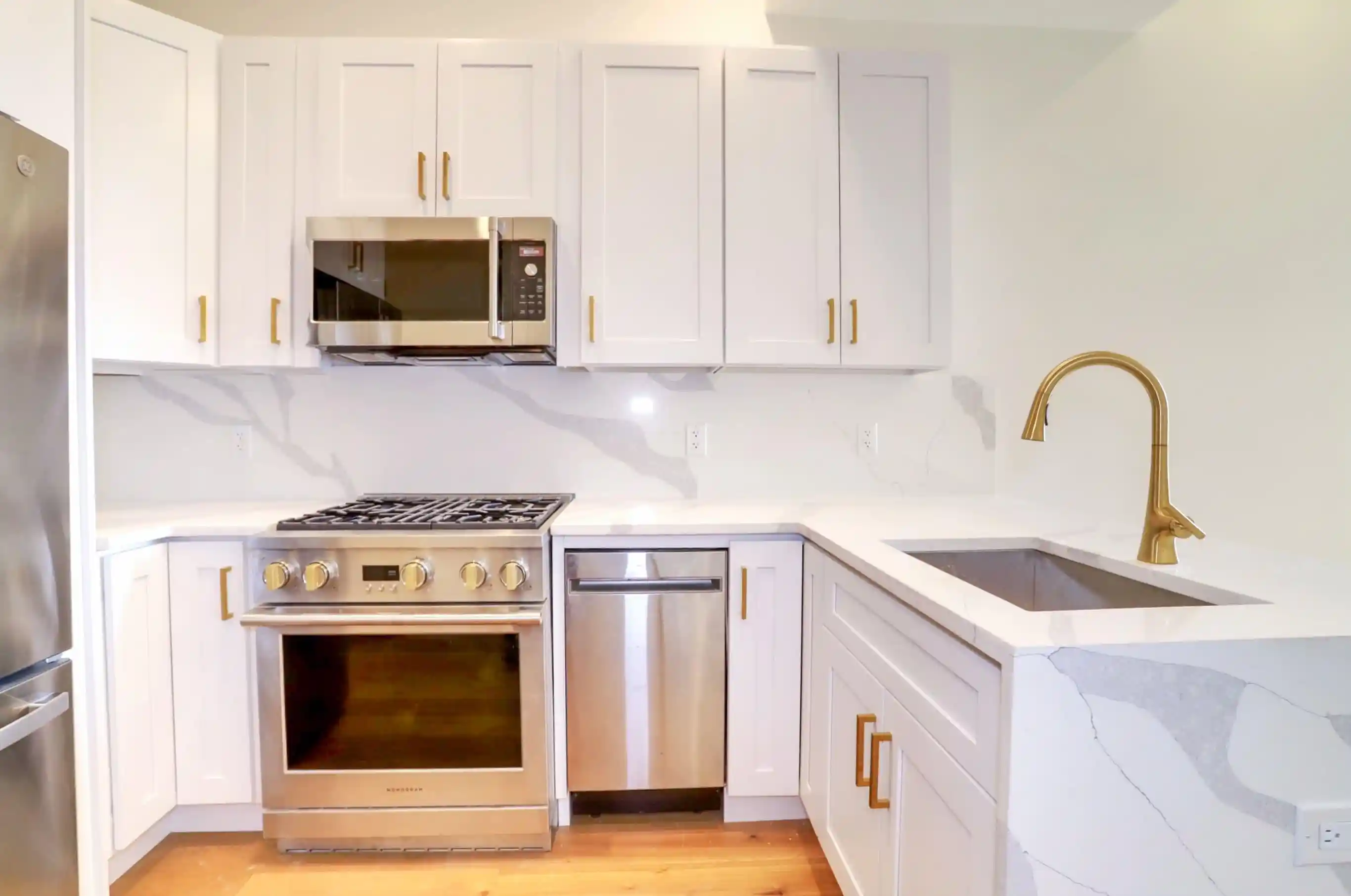 4th image of 842 Park Ave, Hoboken, NJ 07030