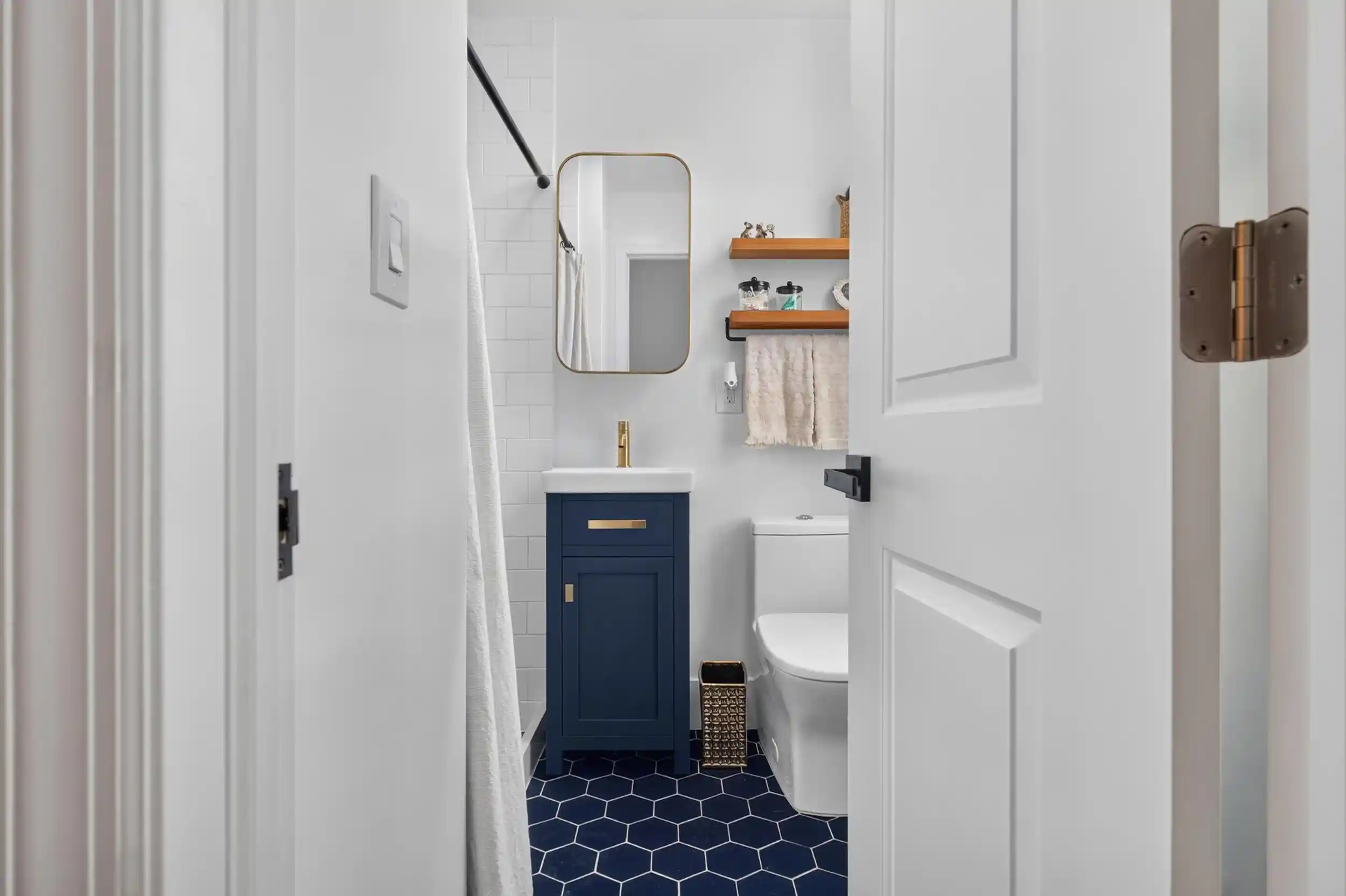 3rd image of 606 1St St #5, Hoboken, NJ 07030 | MLS# 260013156