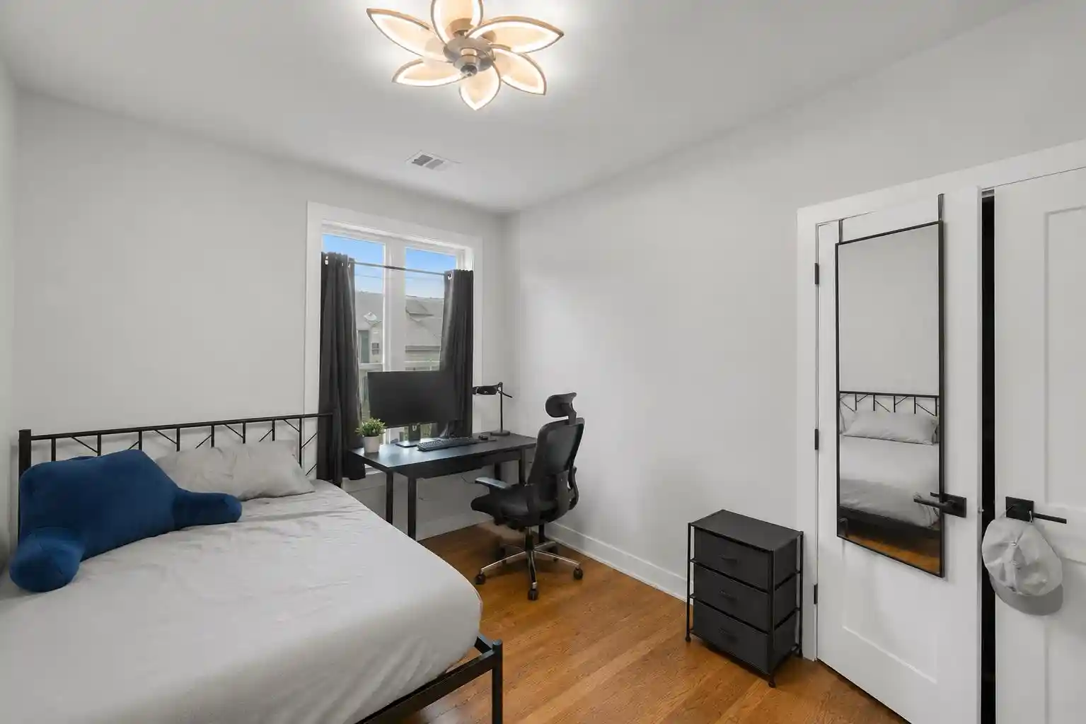 4th image of 66 Corbin Ave, Jersey City, NJ 07306