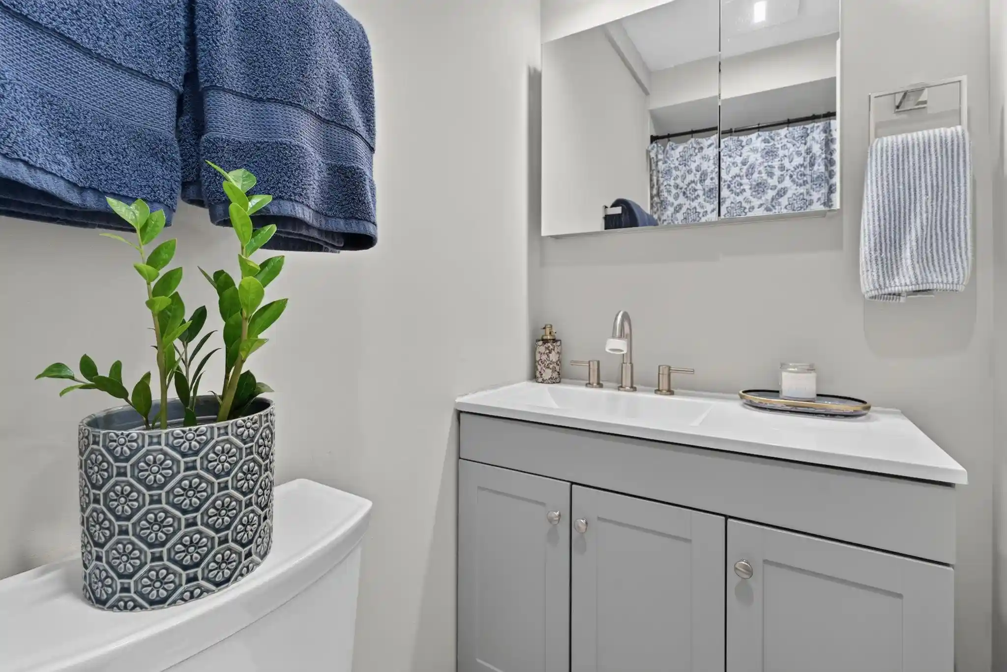 Photo 3 of Condo for sale at 231 Griffith St #F, Jersey City, NJ 07307 | MLS# 260013302 | Listing updated on 2026-09-07