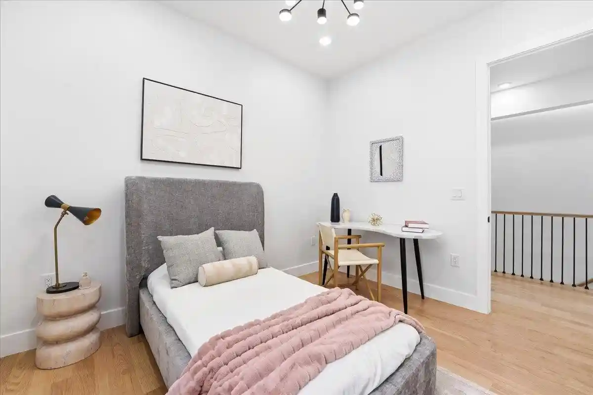 5th image of 81 Lexington Ave, Jersey City, NJ 07304