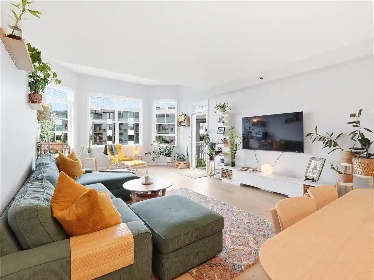 Homes for sale in Jersey City, NJ | 4 Constellation Pl, Jersey City, NJ 07305