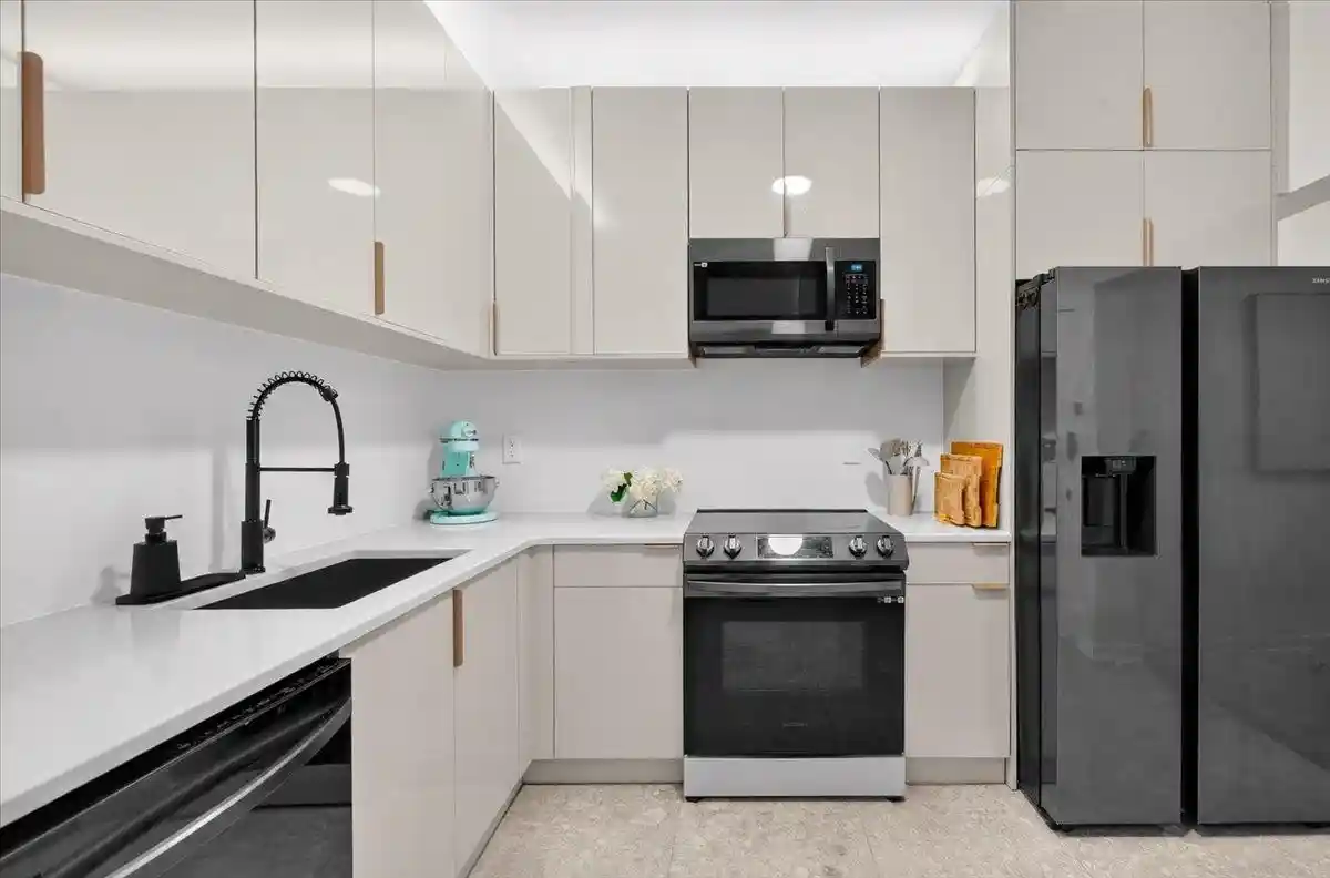 Photo 2 of Condo for sale at 609 New York Ave #1R, Union City, NJ 07087 | MLS# 260013367 | Listing updated on 2026-09-17