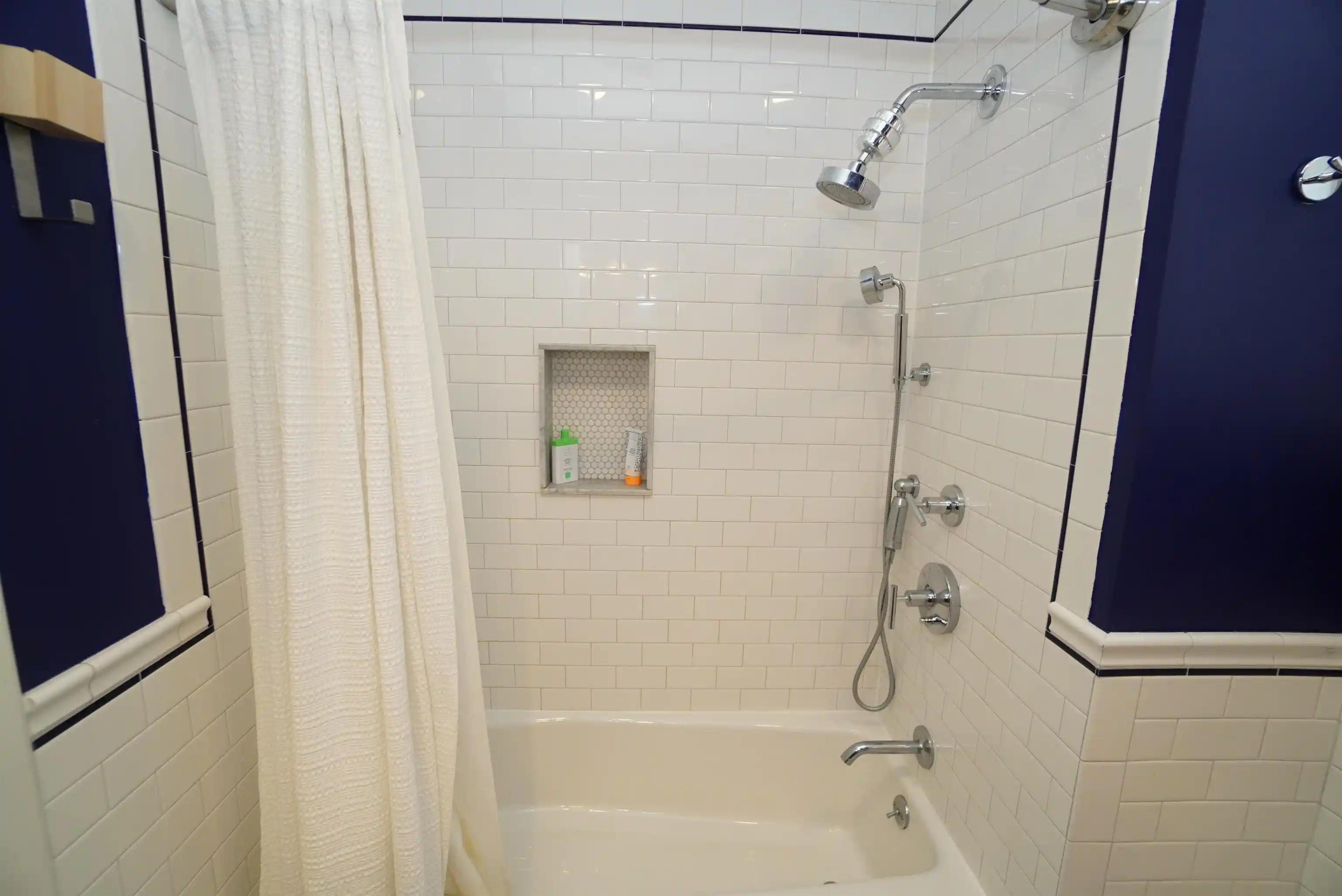 2nd image of 107 Bowers St, Jersey City, NJ 07307