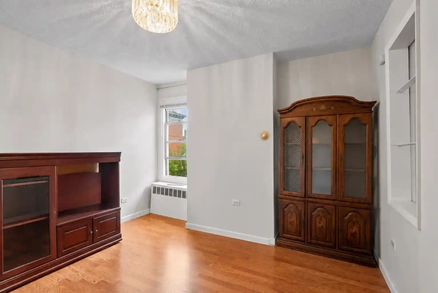 3rd image of 609 38Th St, Union City, NJ 07087 | MLS# 260013398