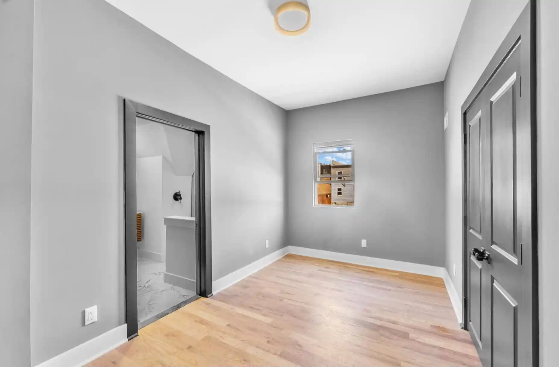 3rd image of 219 Clerk St, Jersey City, NJ 07305