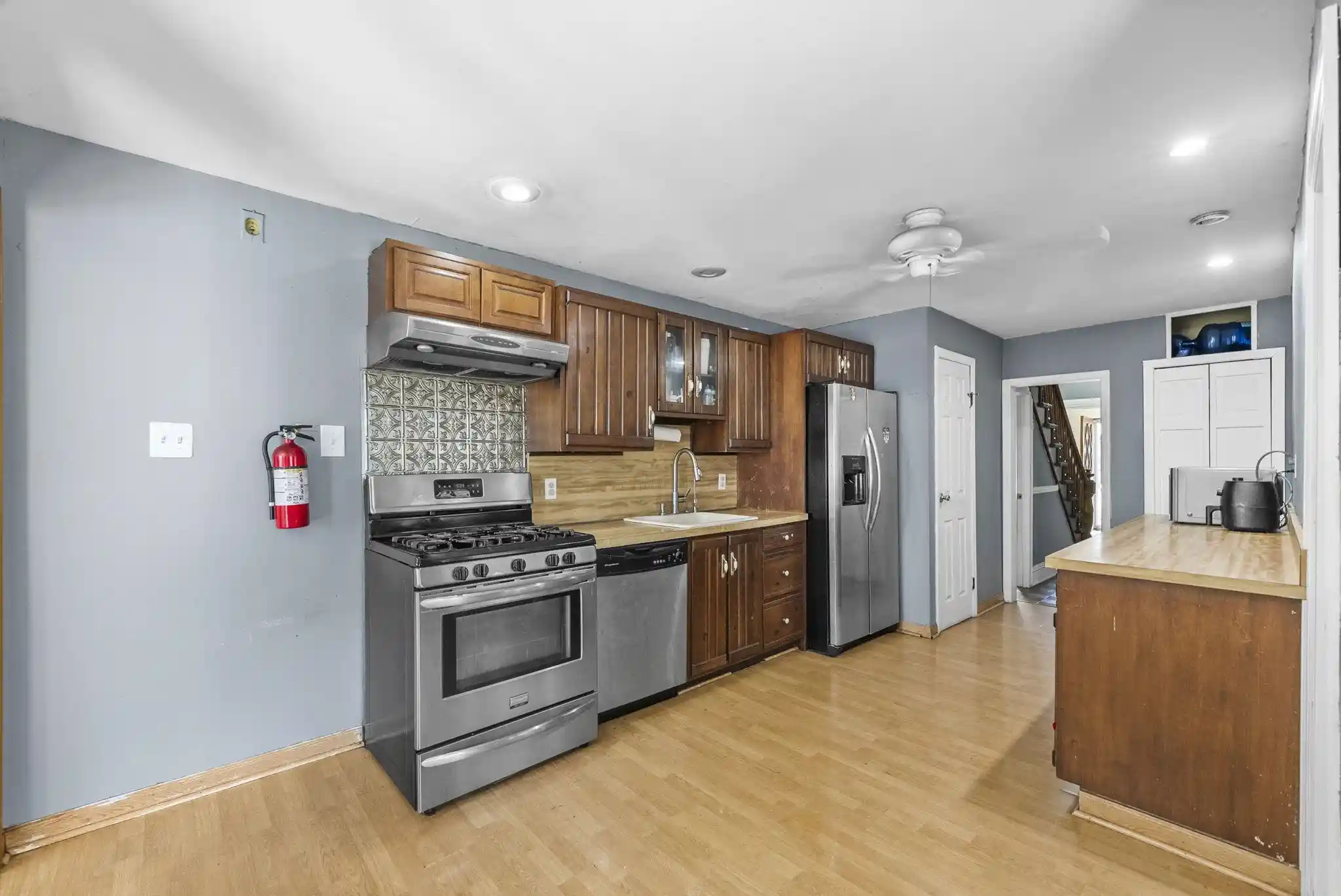 4th image of 633 Chestnut St, Kearny, NJ 07032 | MLS# 260013438
